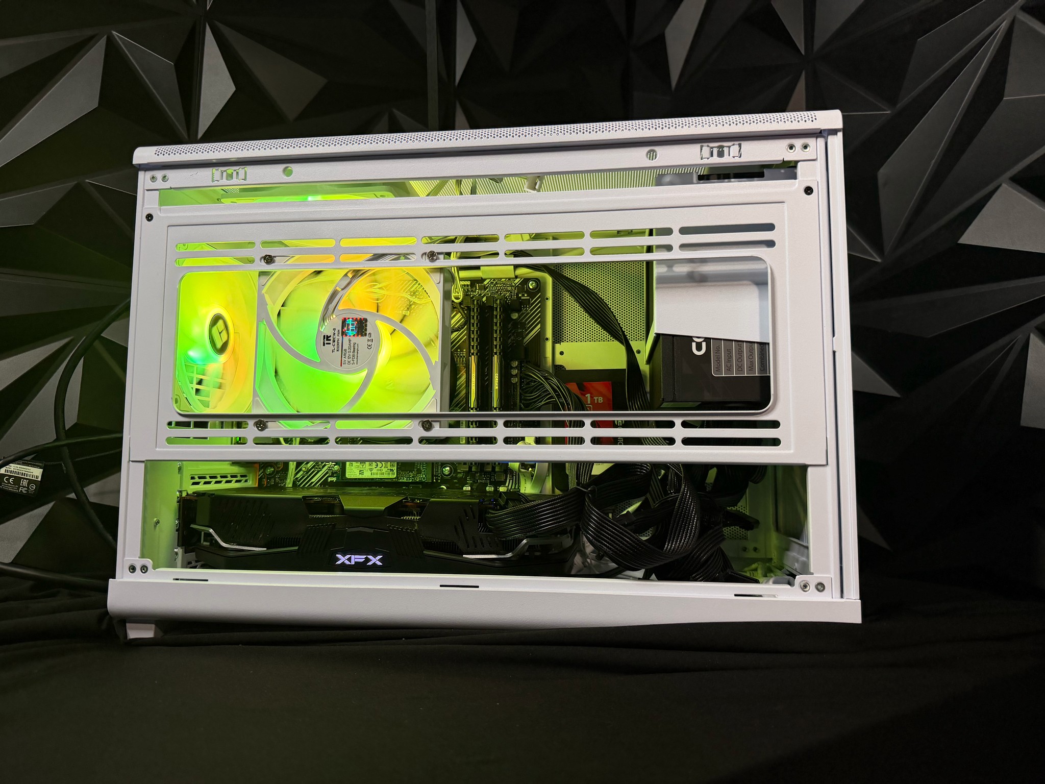 ❄️🧊 ICE BLOCK 5557 🧊❄️ Ryzen 5 5500| RX 5700XT| 16 GB DDR4| 1.5 TB SSD| 650W PSU