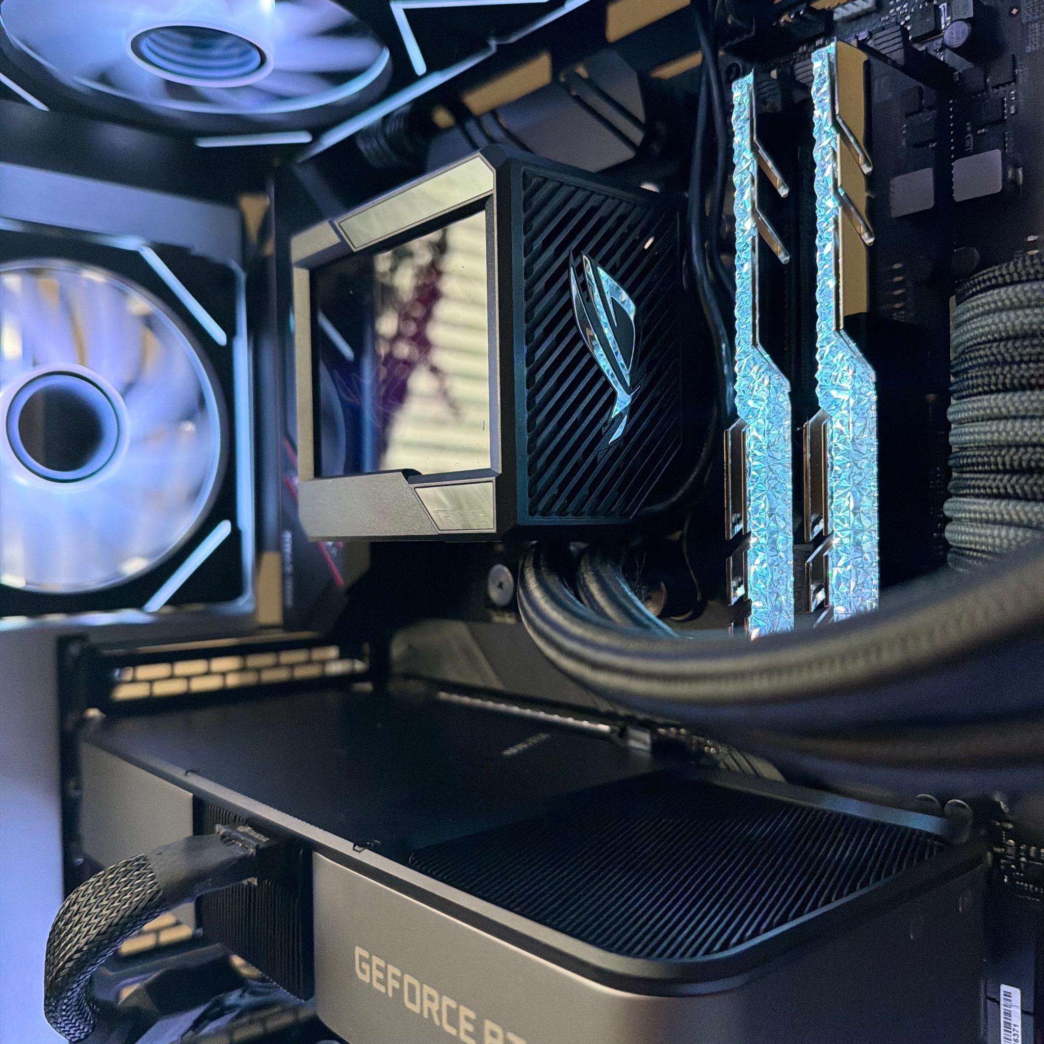 🔥 Premium ROG Strix Gaming PC – RTX 3070 FE | Ryzen 7 | 32GB Trident Z Royal | 1440p Ready 🔥