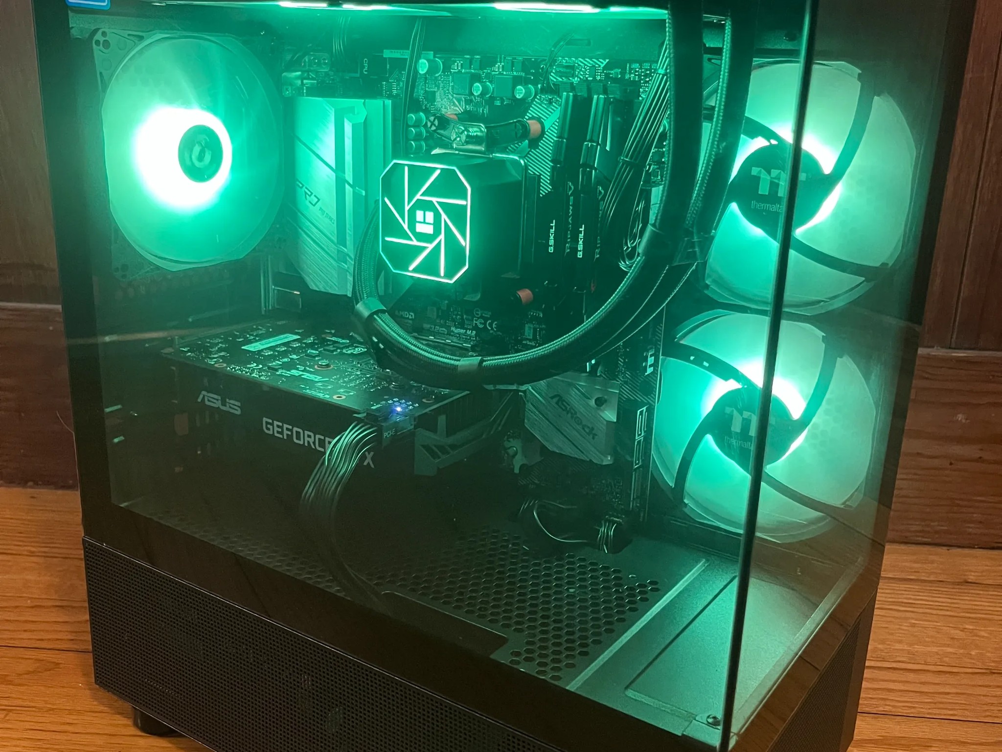 FLASH SALE!  | Ryzen 5 5500 | NVIDIA GTX 1660 Super | 32 gb RAM | 1 tb