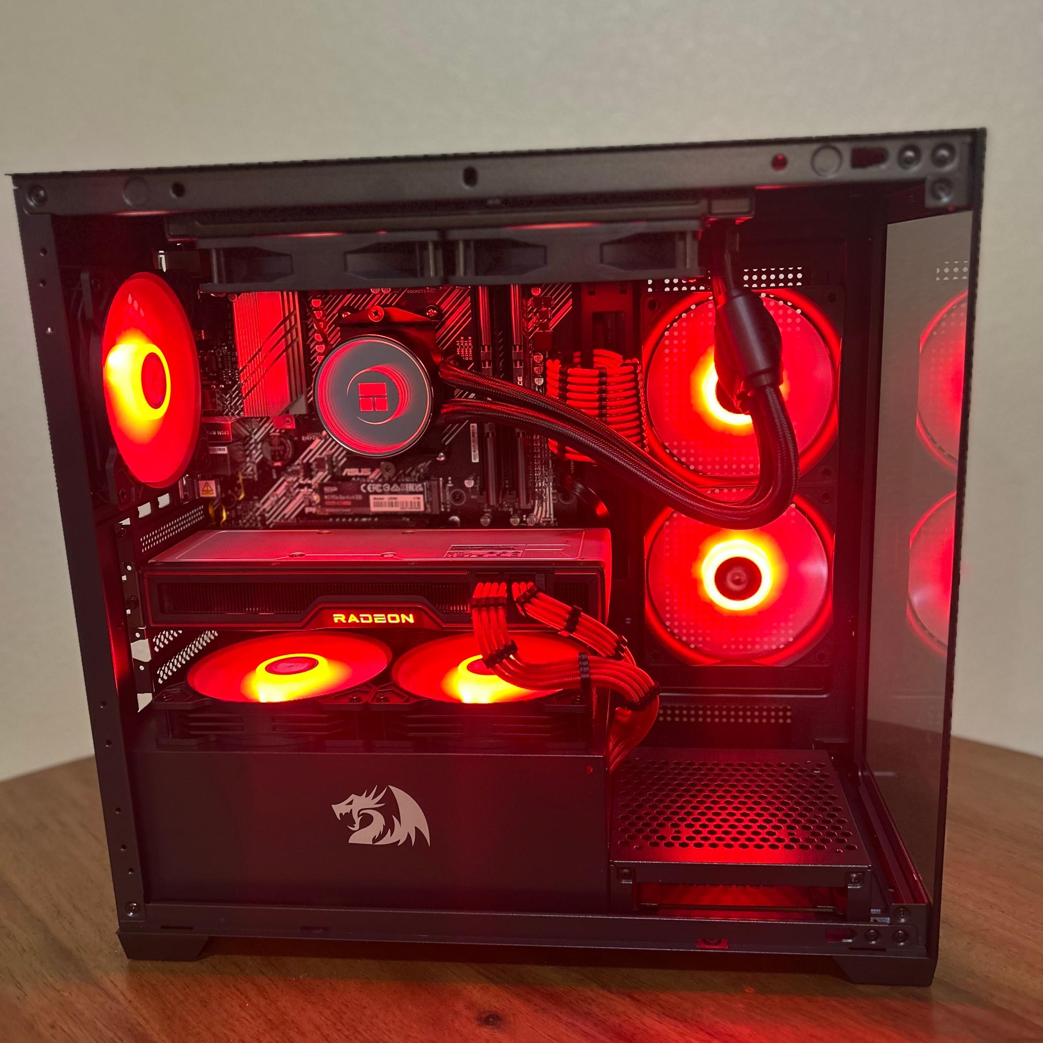 AMD Radeon 6700XT 12GB Ryzen 5 5600 16GB RAM 1TB m.2 SSD ARGB gaming beast