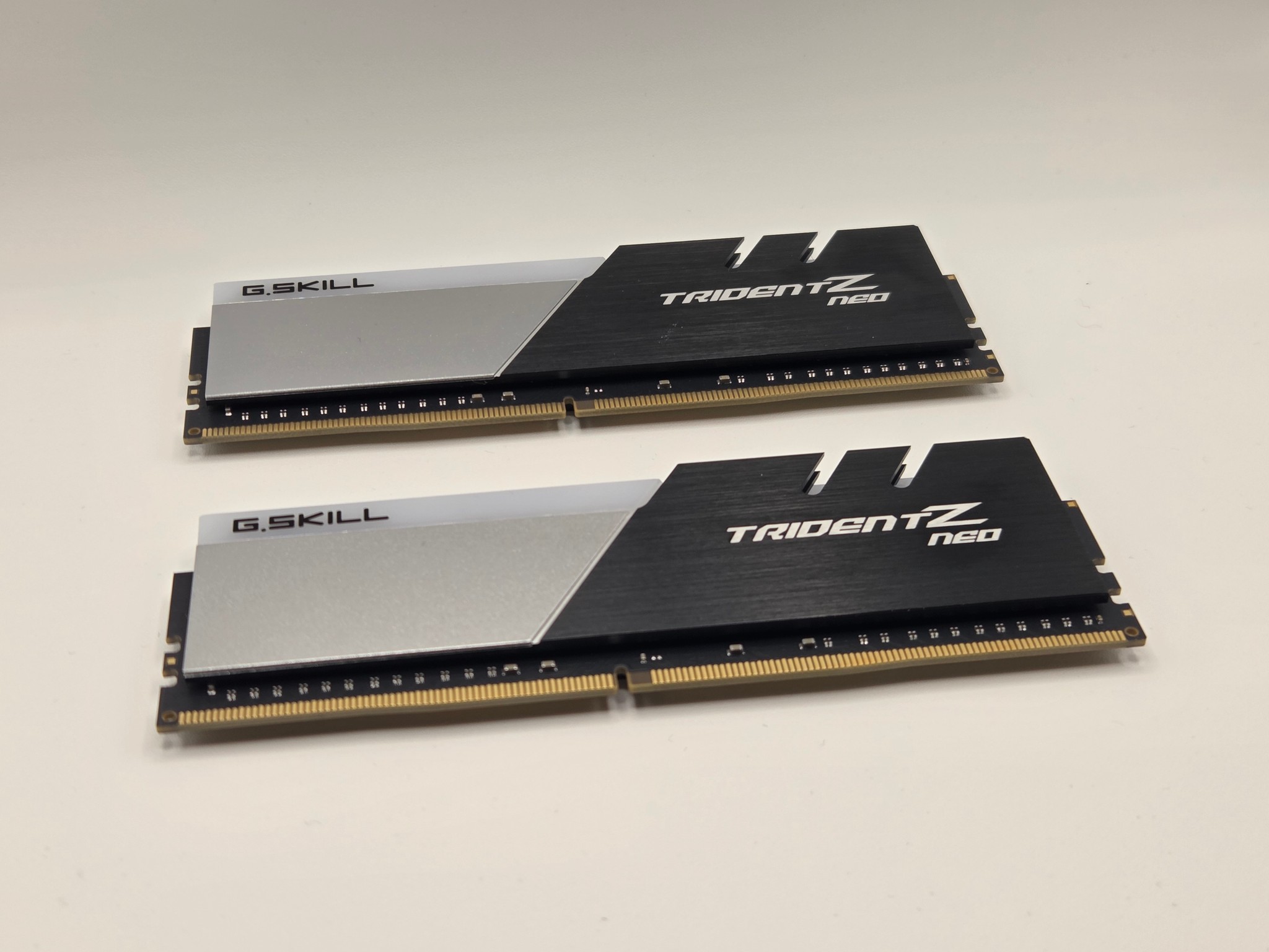 G.Skill TridentZ CL18 DDR4-3600 64gb (32GBx2)