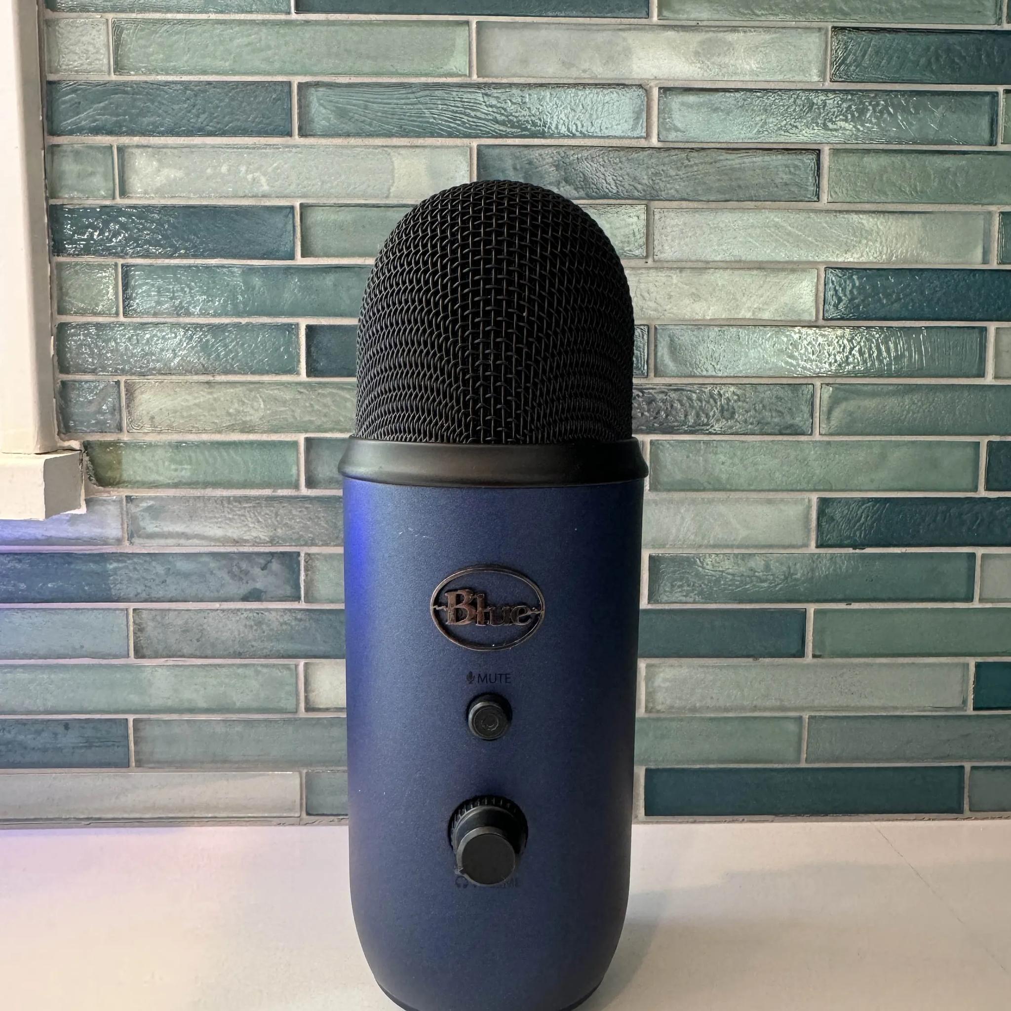 Blue Yeti Microphone (No Cables Or Mount)