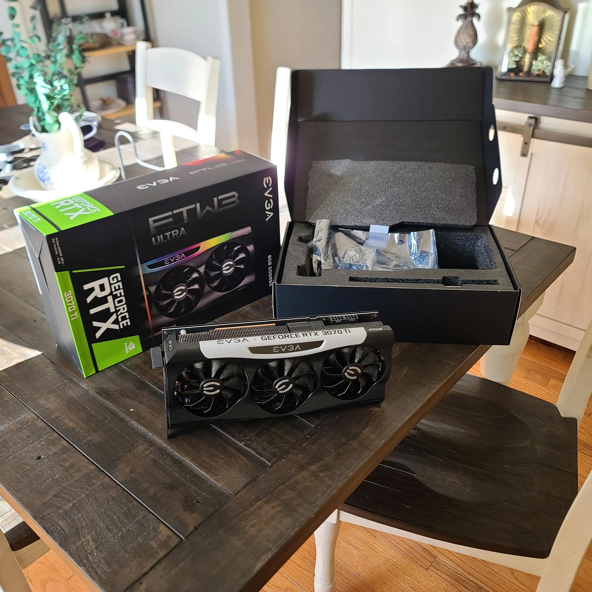 EVGA GeForce RTX 3070 Ti FTW3 ULTRA!!