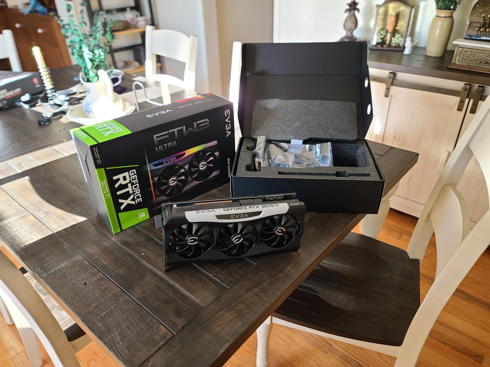 EVGA GeForce RTX 3070 Ti FTW3 ULTRA!!