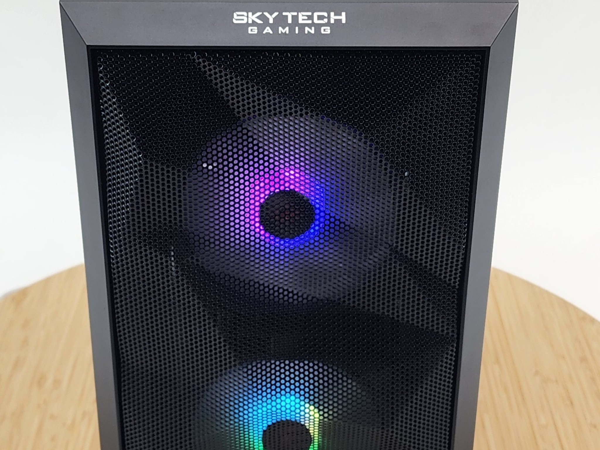 Gaming PC Ryzen 7 2700X 32GB RAM 256GB SSD + 1TB HDD GTX 1650 SUPER 4GB Windows 11 Computer