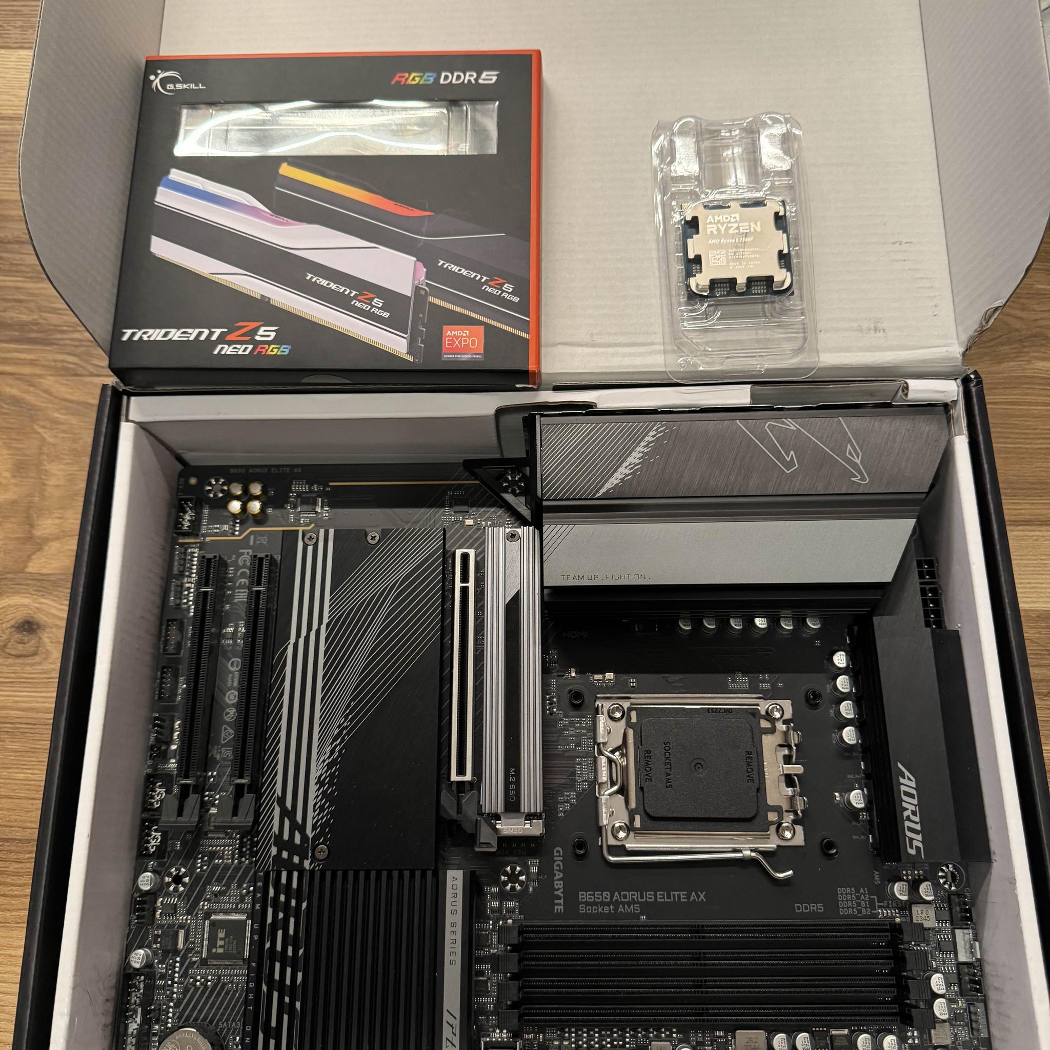 B650 AORUS ELITE AX Motherboard + AMD Ryzen™ 5 7500F + G.SKILL Trident Z5 DDR5 (AMD EXPO) 32GB Combo
