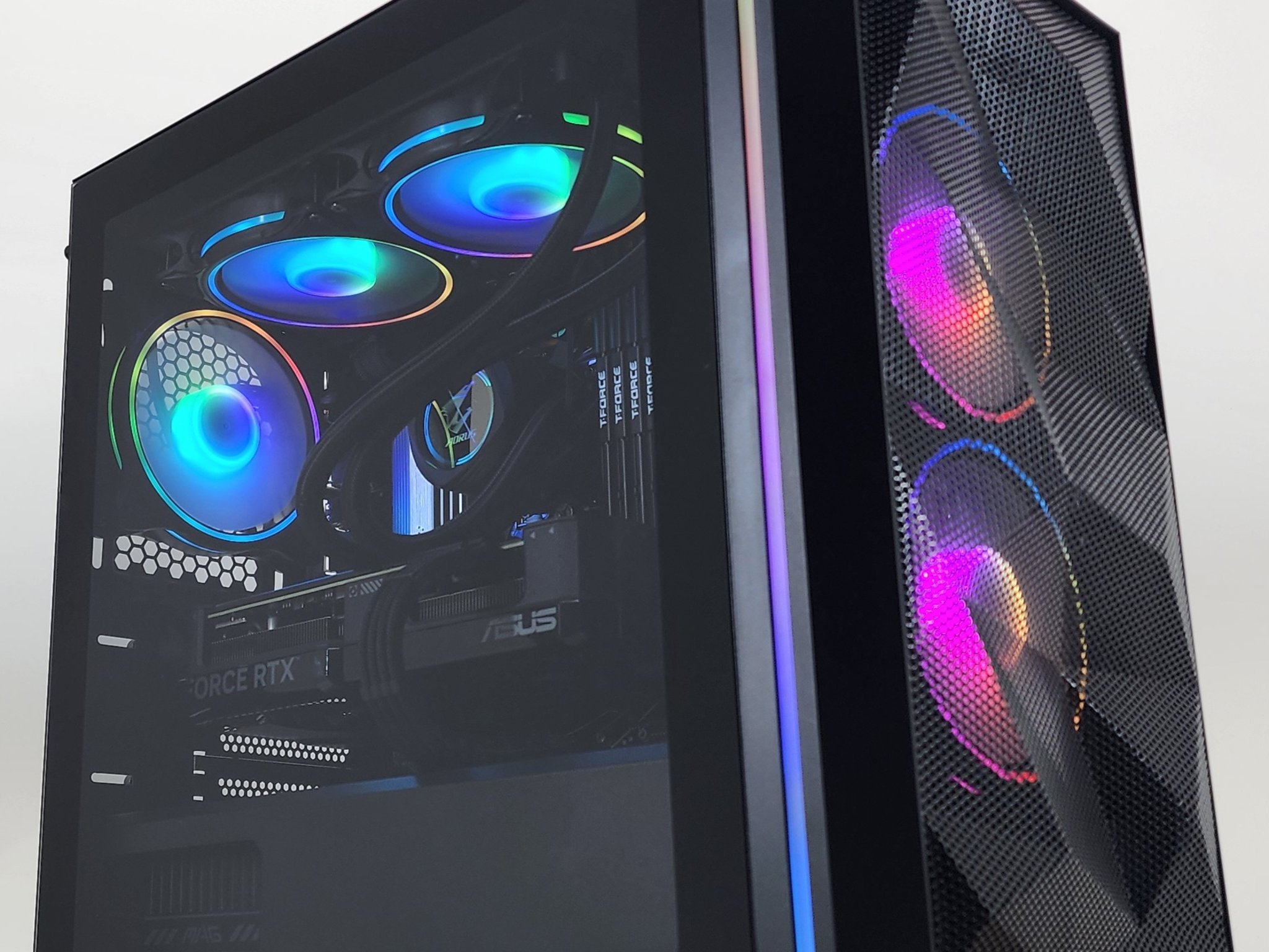 Gaming PC Ryzen 7 7700 32GB RAM 1TB SSD RTX 4070 12GB Windows 11 PC