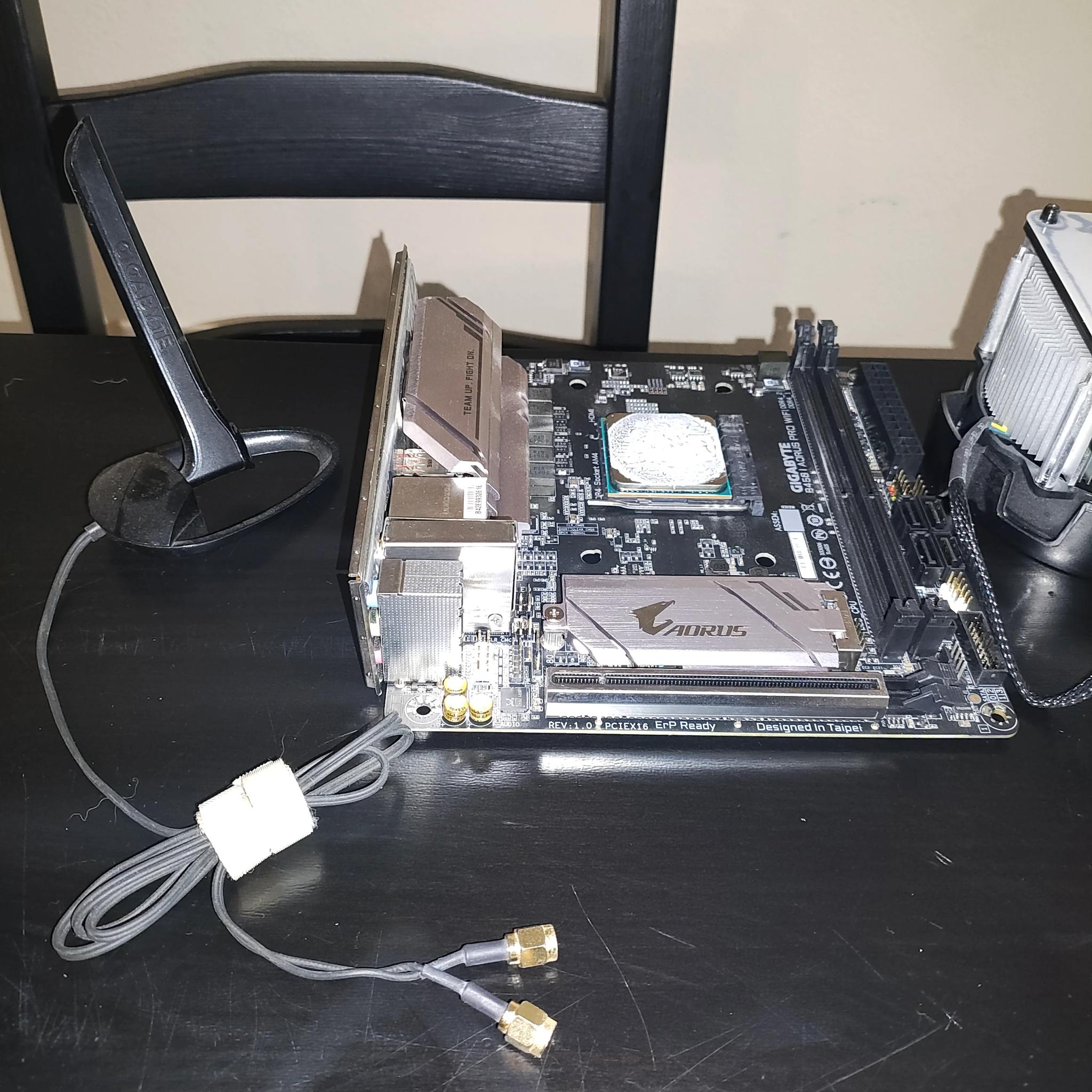 Refurbished: GIGABYTE B450 I AORUS PRO WIFI AM4 AMD B450 SATA HDMI Mini ITX AMD Motherboard