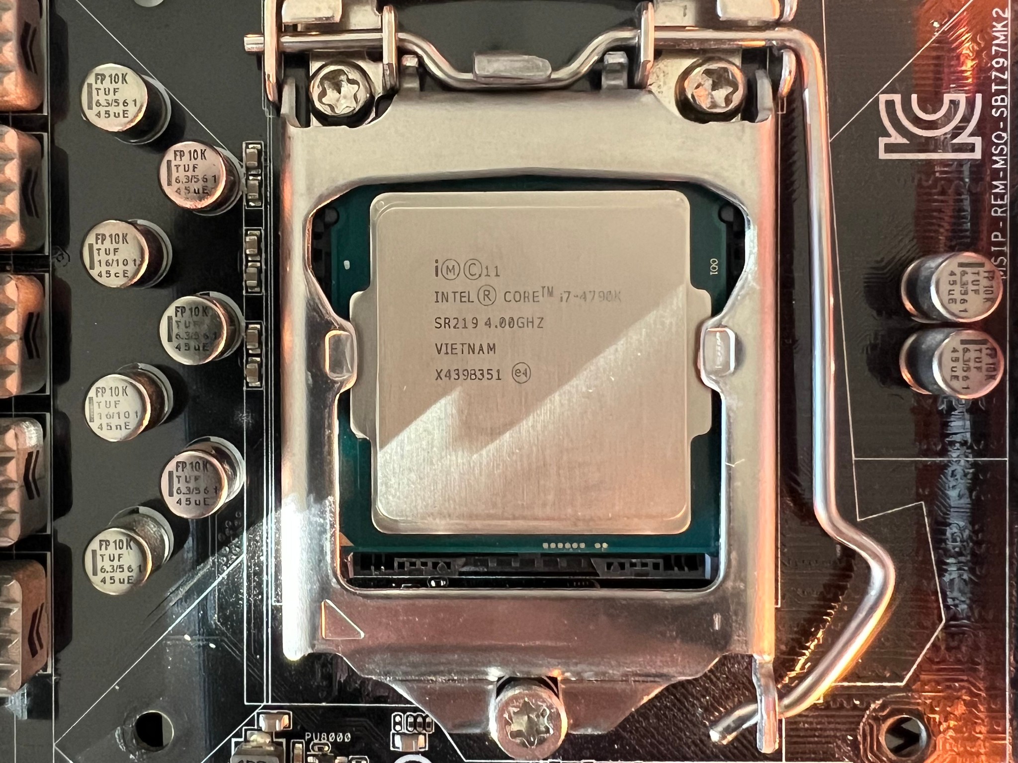 SABERTOOTH Z97 Mark 2 | i7-4790k| 4x4GB DRAM | PCI Express WIFI N Adapter