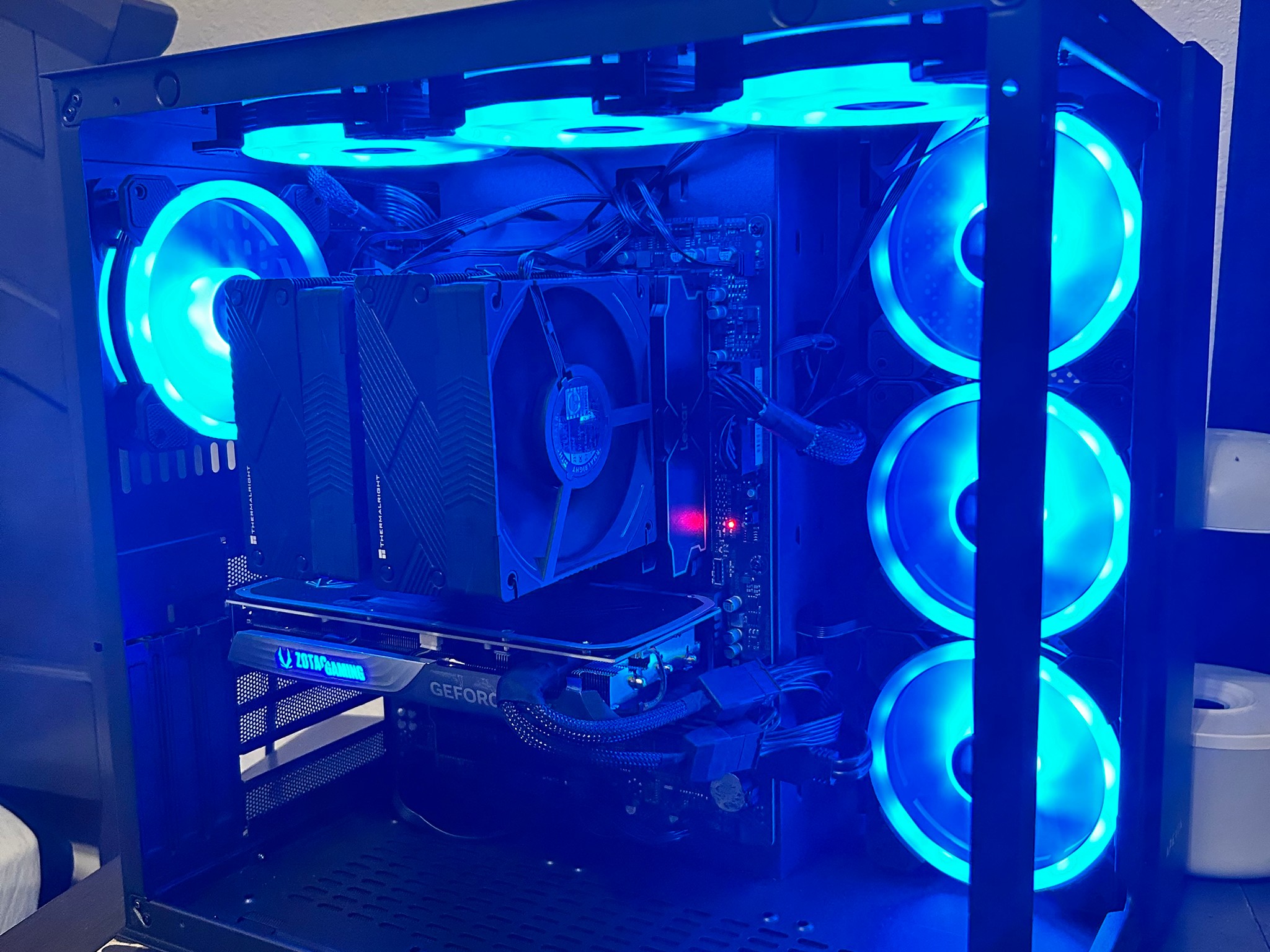 Blue Beauty 💙🦋| Ryzen 7 7700x | Zotac 4070 Super 12GB | Lexar 32GB 6000MTz | GB B650 Aorus Elite