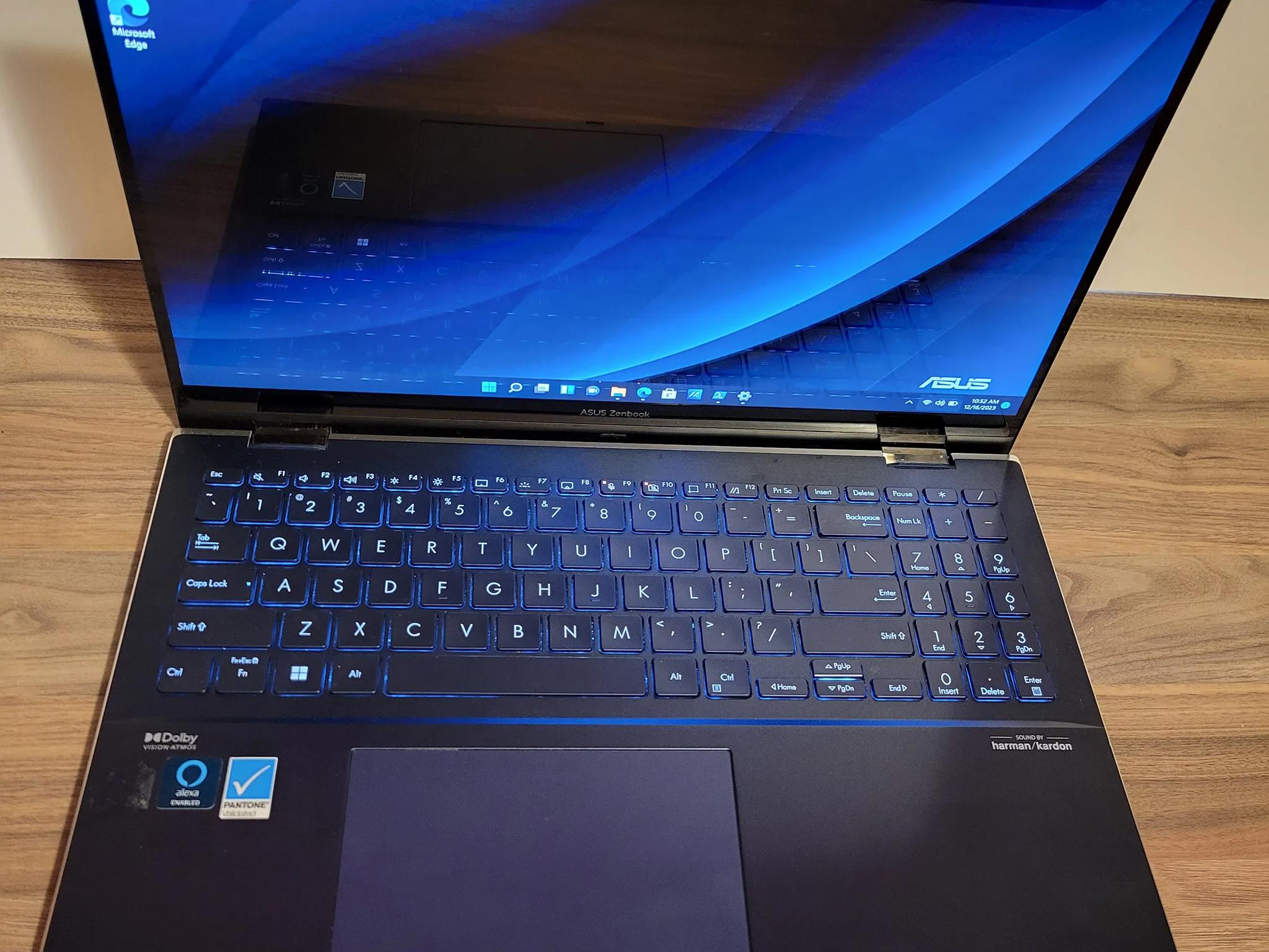 Asus ZenBook Touchscreen Laptop 15"- 512GB - i7 12th Gen - 16Gb ram