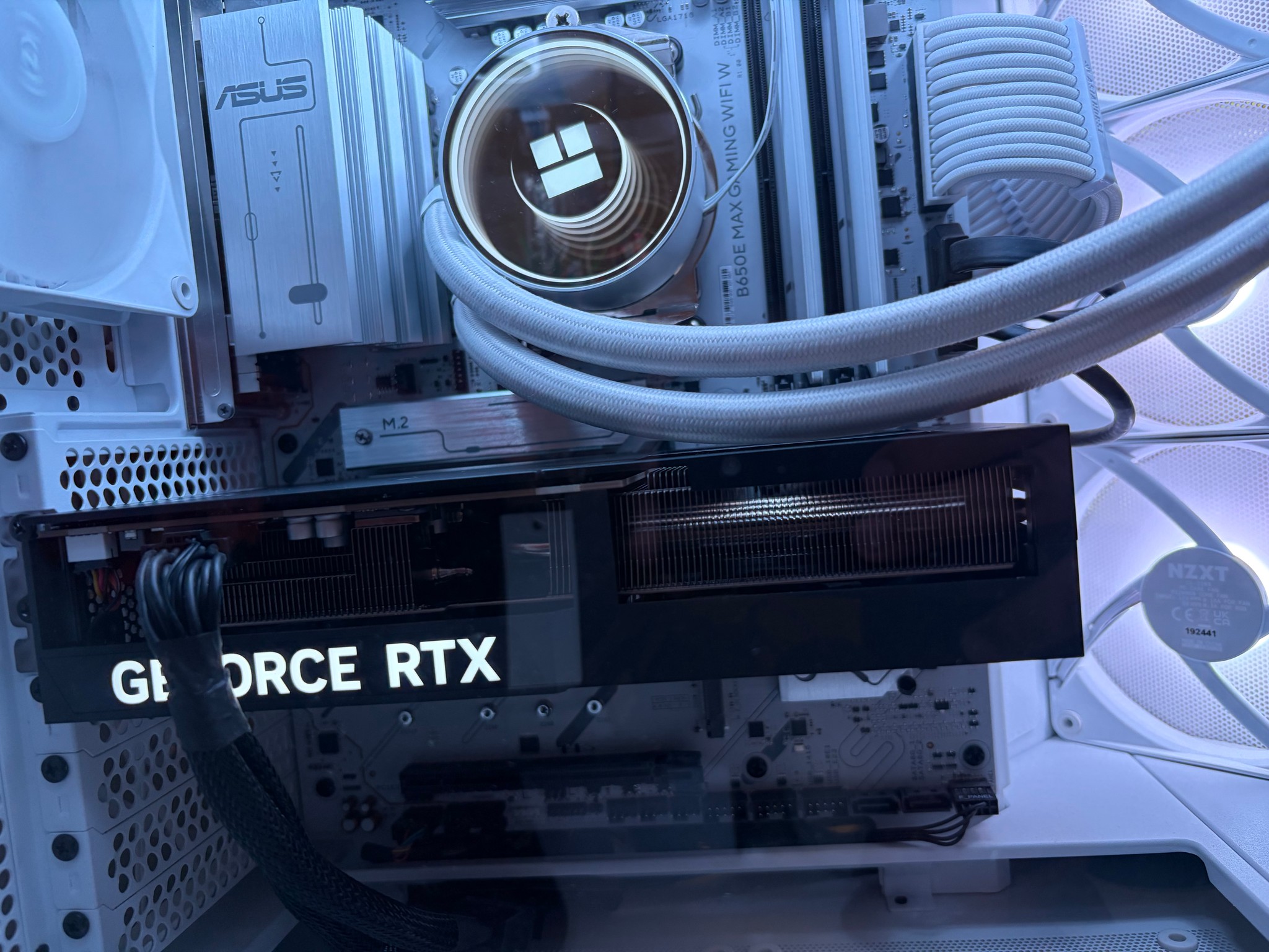 ❄️ Gaming PC | RTX 5060 Ti/ R5 8600G/ 32GB DDR5/ 1Tb Storage/ NZXT H6 White