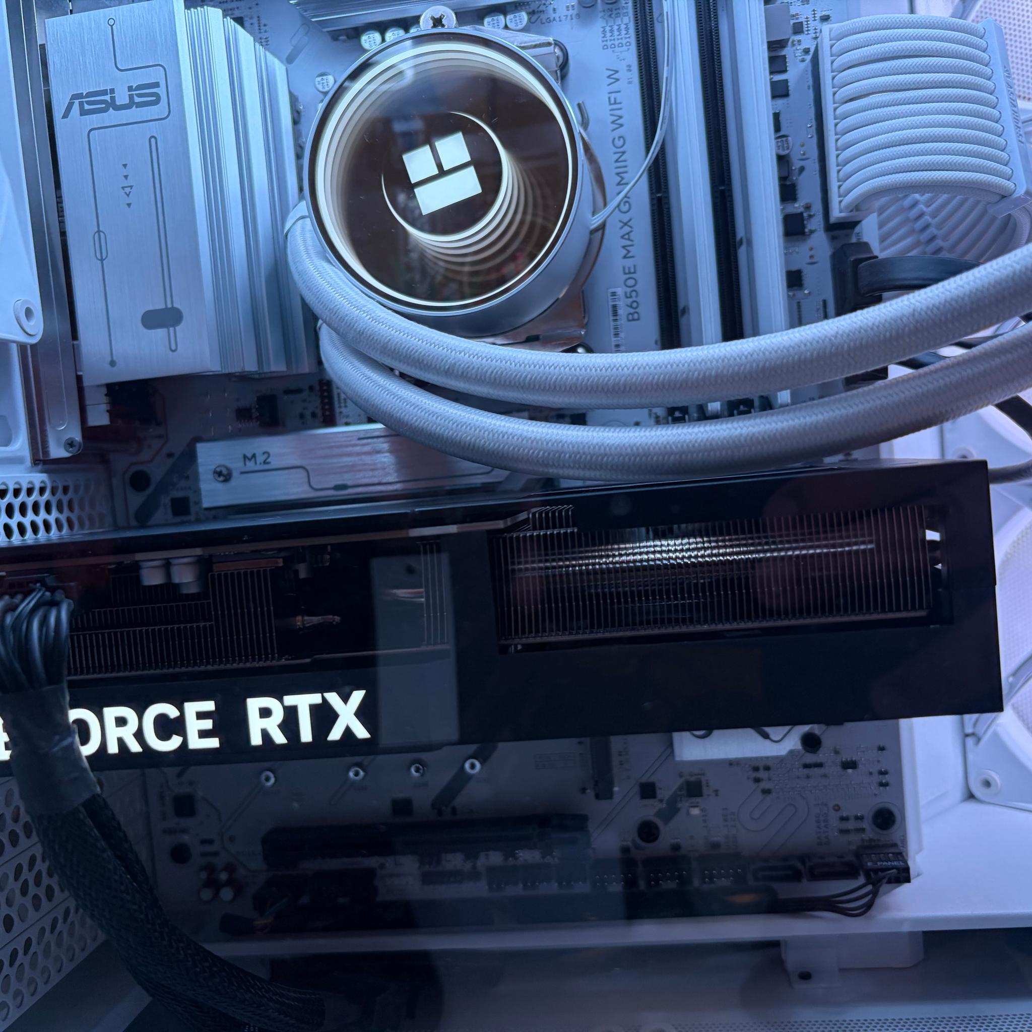 ❄️ Gaming PC | RTX 5060 Ti/ R5 8600G/ 32GB DDR5/ 1Tb Storage/ NZXT H6 White