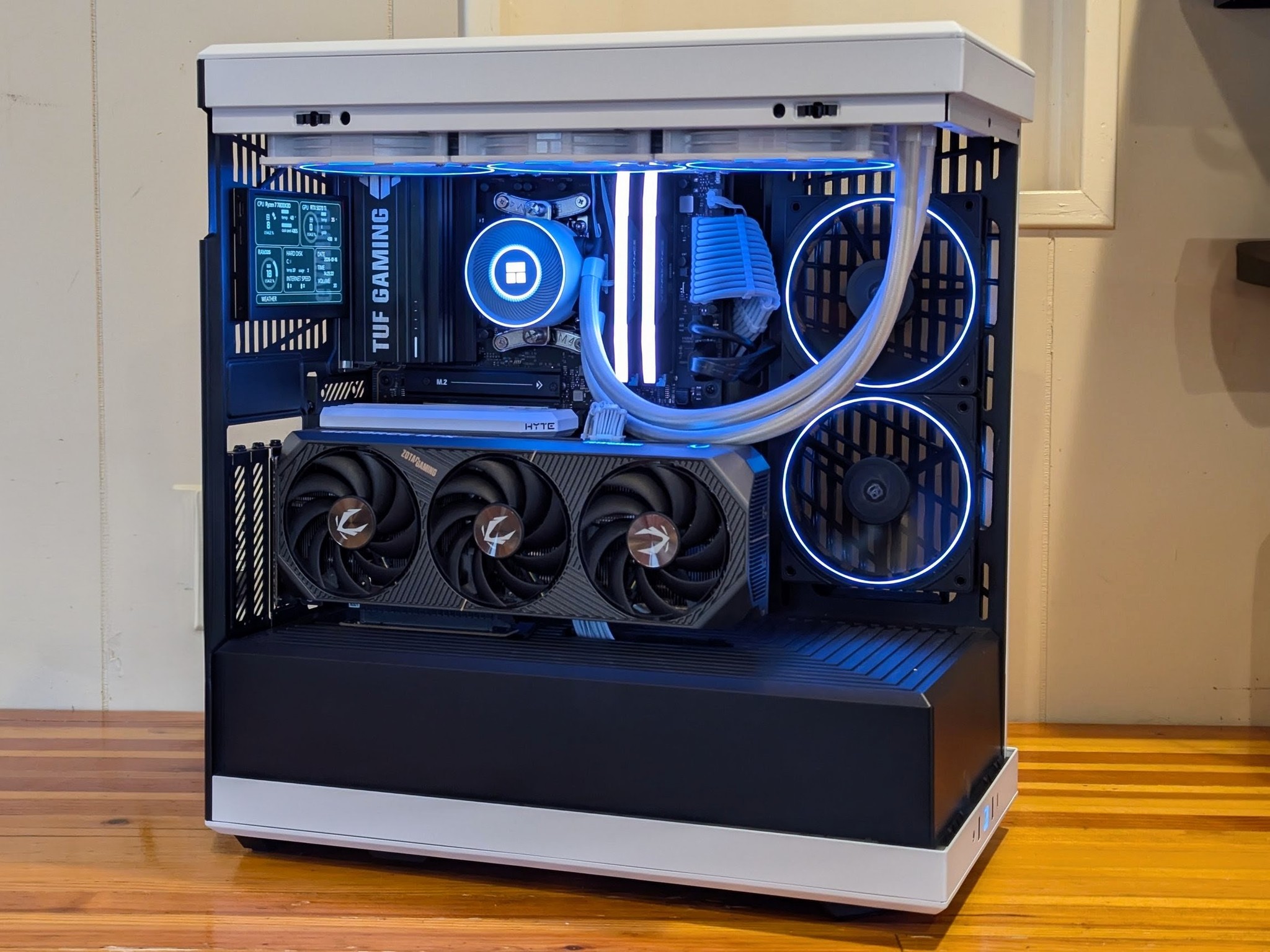 🐼 Ryzen 7 7800x3d | RTX 5070 Ti 16gb | 32GB DDR5-6000 | 4 TB SSD 🐼