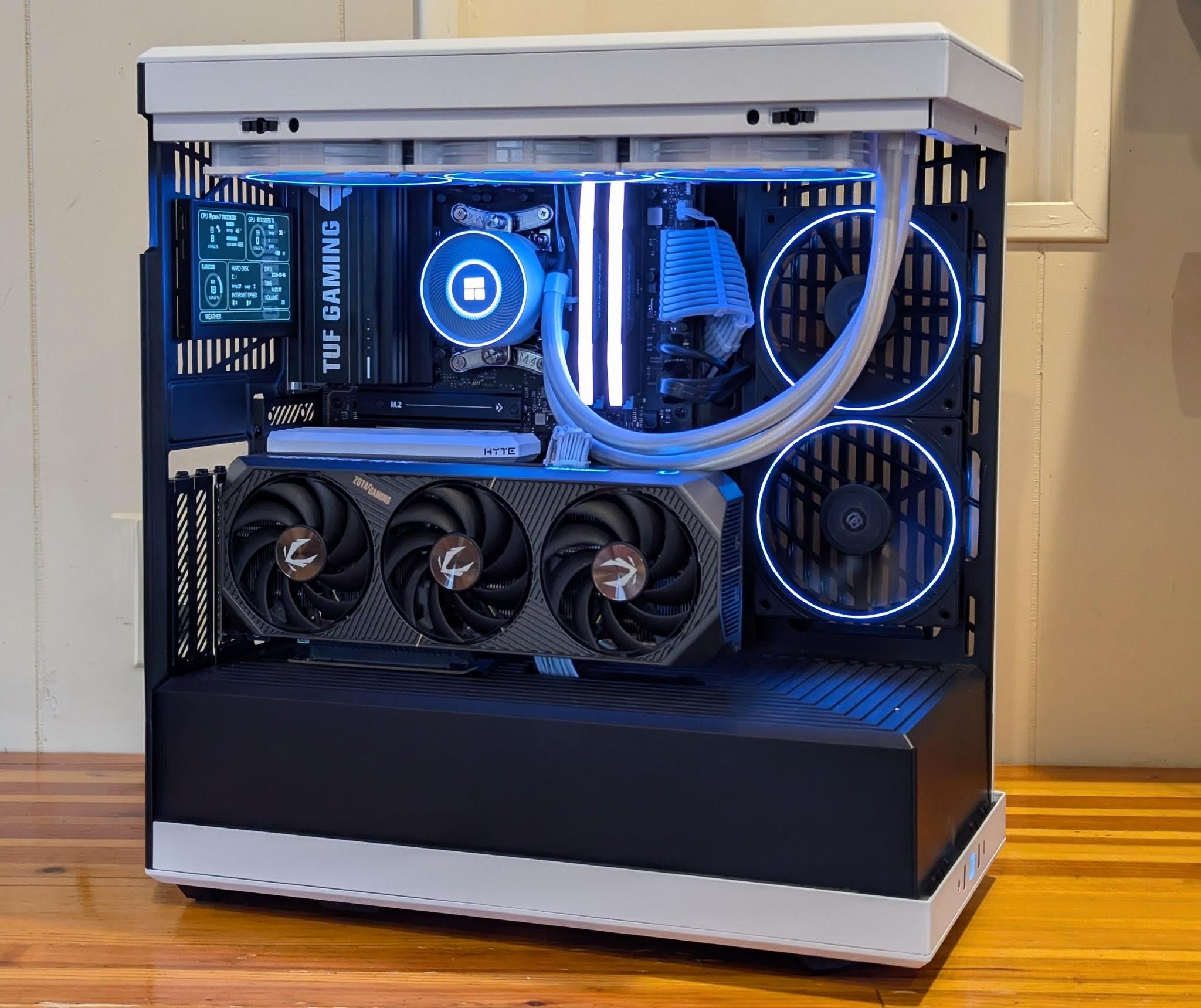 🐼 Ryzen 7 7800x3d | RTX 5070 Ti 16gb | 32GB DDR5-6000 | 4 TB SSD 🐼