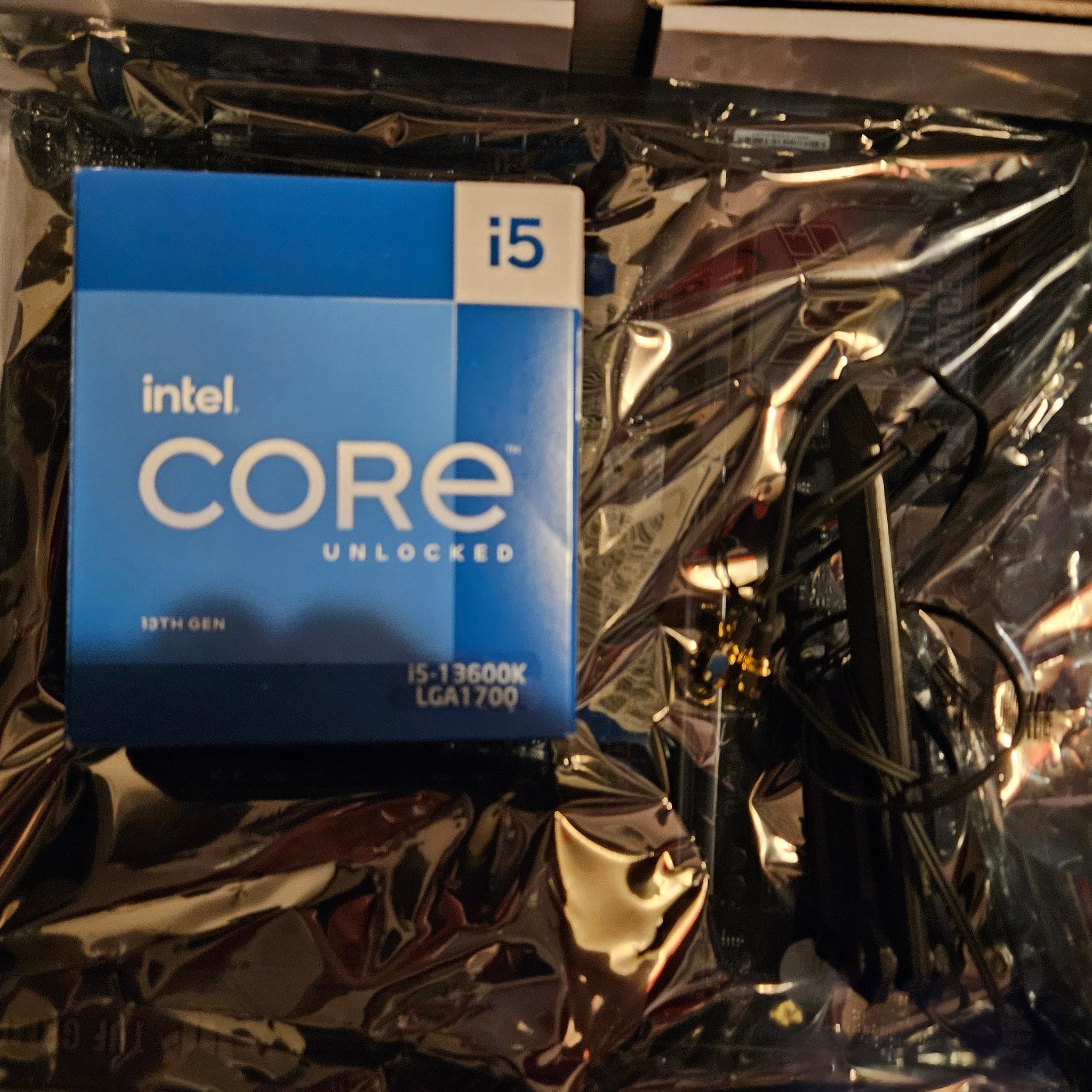 Asus TUF Gaming Z790-Plus Wifi and Intel Core i5-13600k