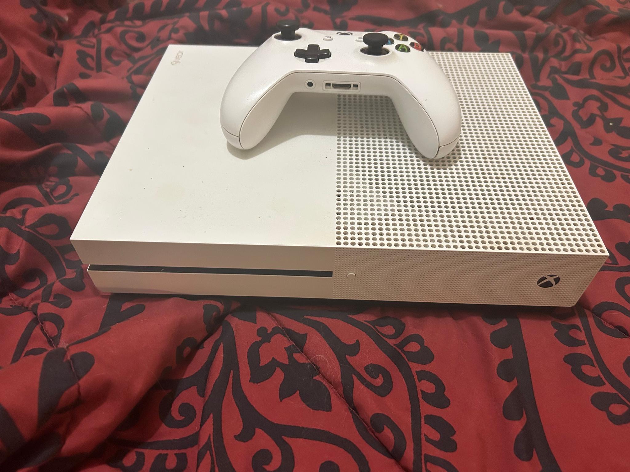 Xbox One S 1TB