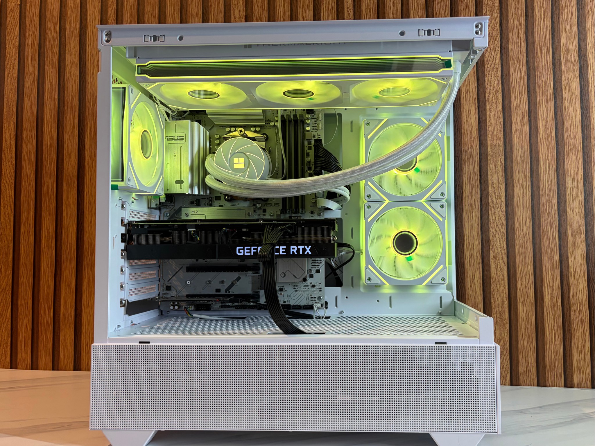 RTX 3080 | RYZEN 5 8400F | 16GB DDR5 | 1TB SSD | 360MM AIO
