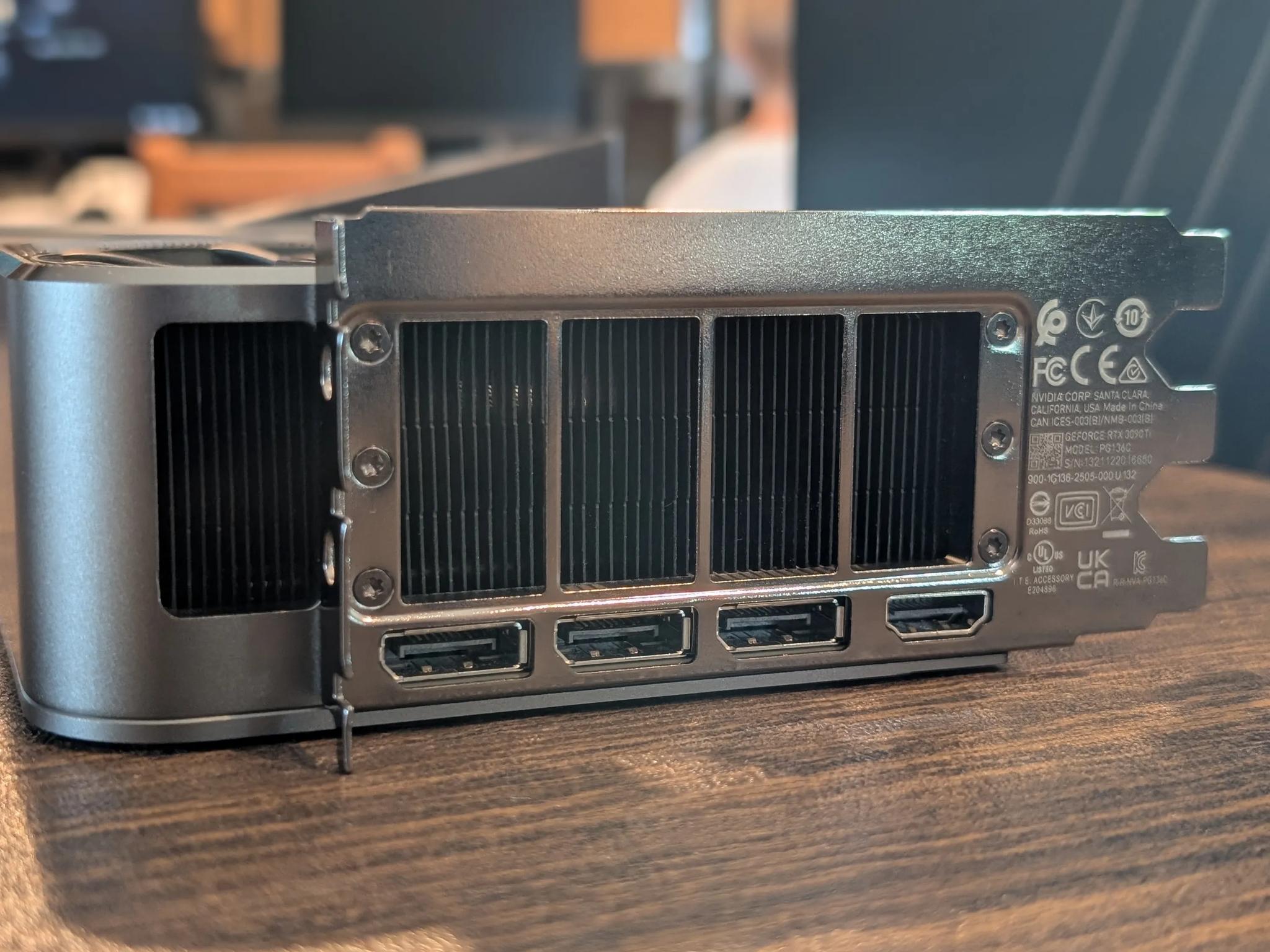 NVIDIA GeForce RTX 3090 Ti 24GB GDDR6X - FOUNDERS EDITION