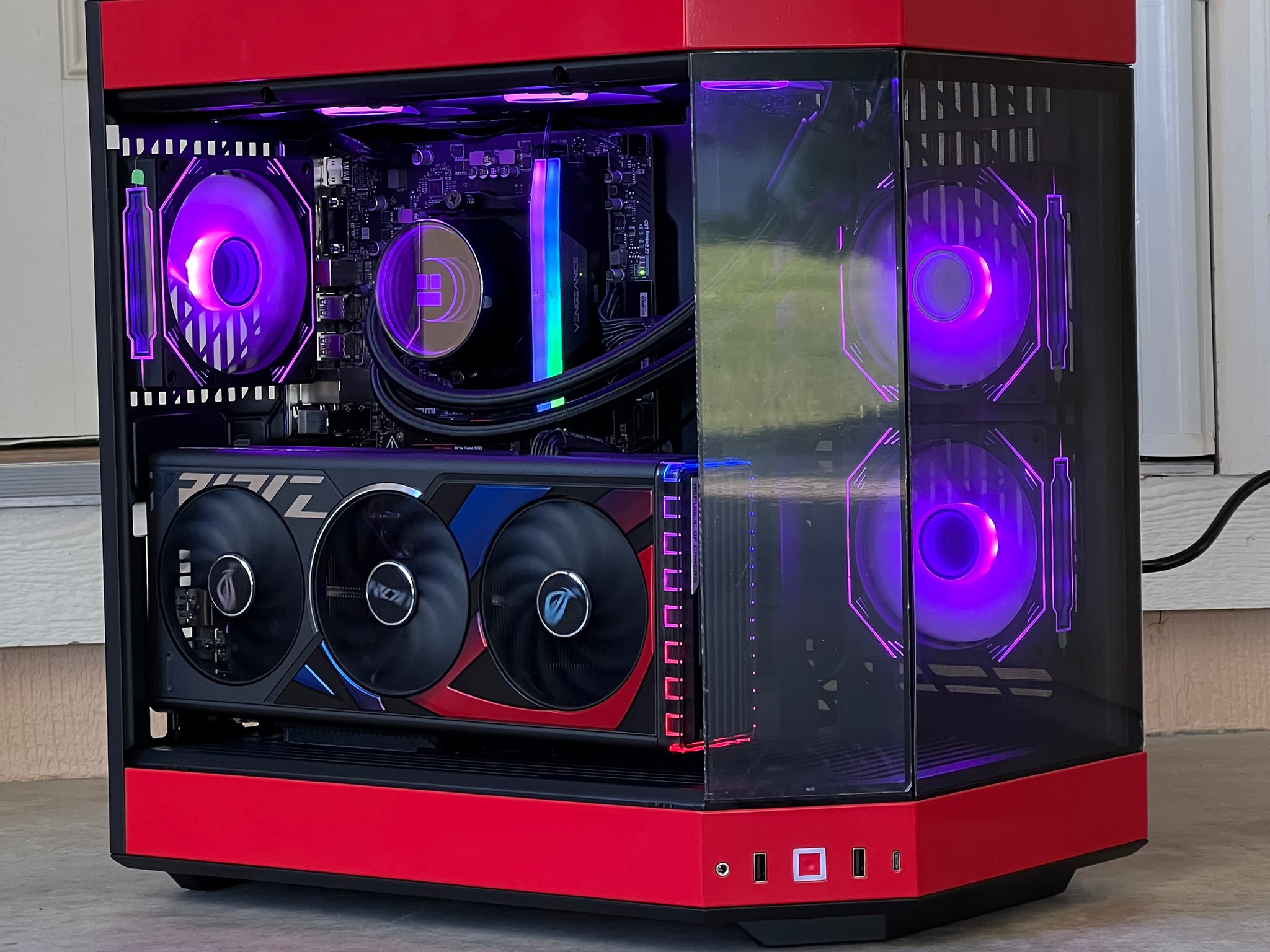 Gaming pc | Rtx 4070 Ti Super | Ryzen 9600x | 32GB Corsair Ram | 2TB nvme | Windows 11