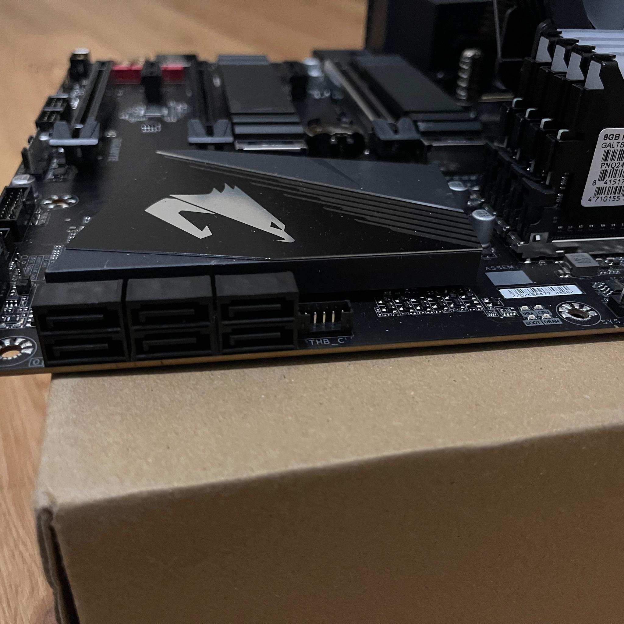 GIGABYTE B550 AORUS PRO AC With Ryzen 1700x, 32GB Ram