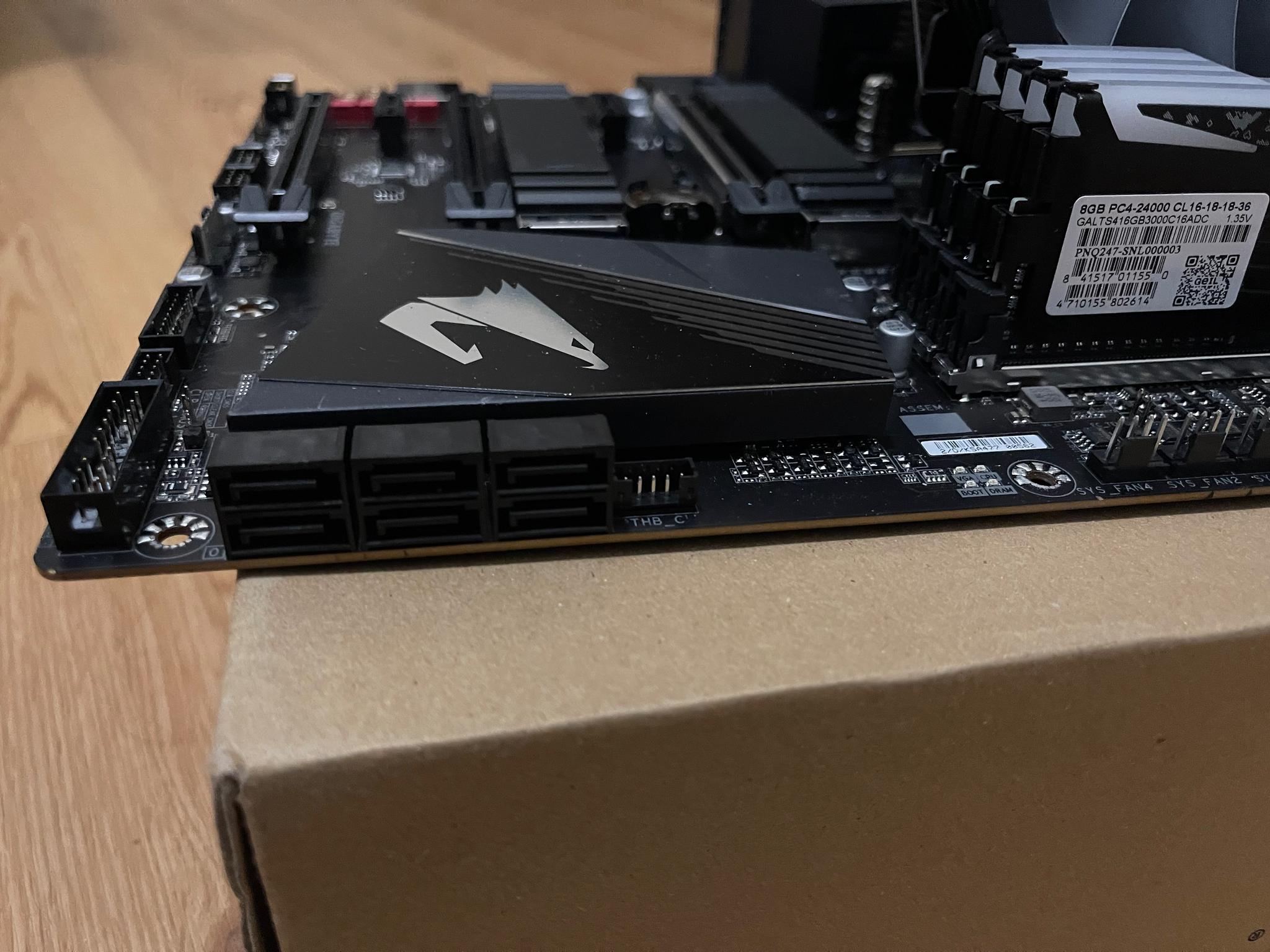 GIGABYTE B550 AORUS PRO AC With Ryzen 1700x, 32GB Ram