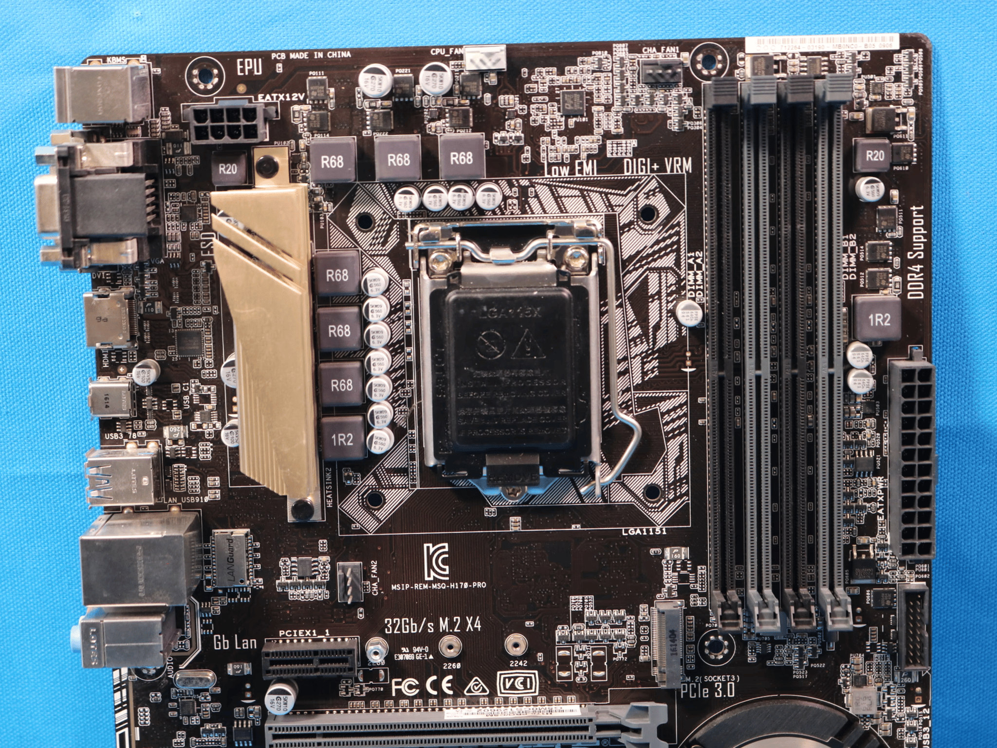 Asus H170-Pro REV. 1.04 Intel LGA1151/Socket H4 DDR4 ATX Desktop Motherboard & I/O Shield
