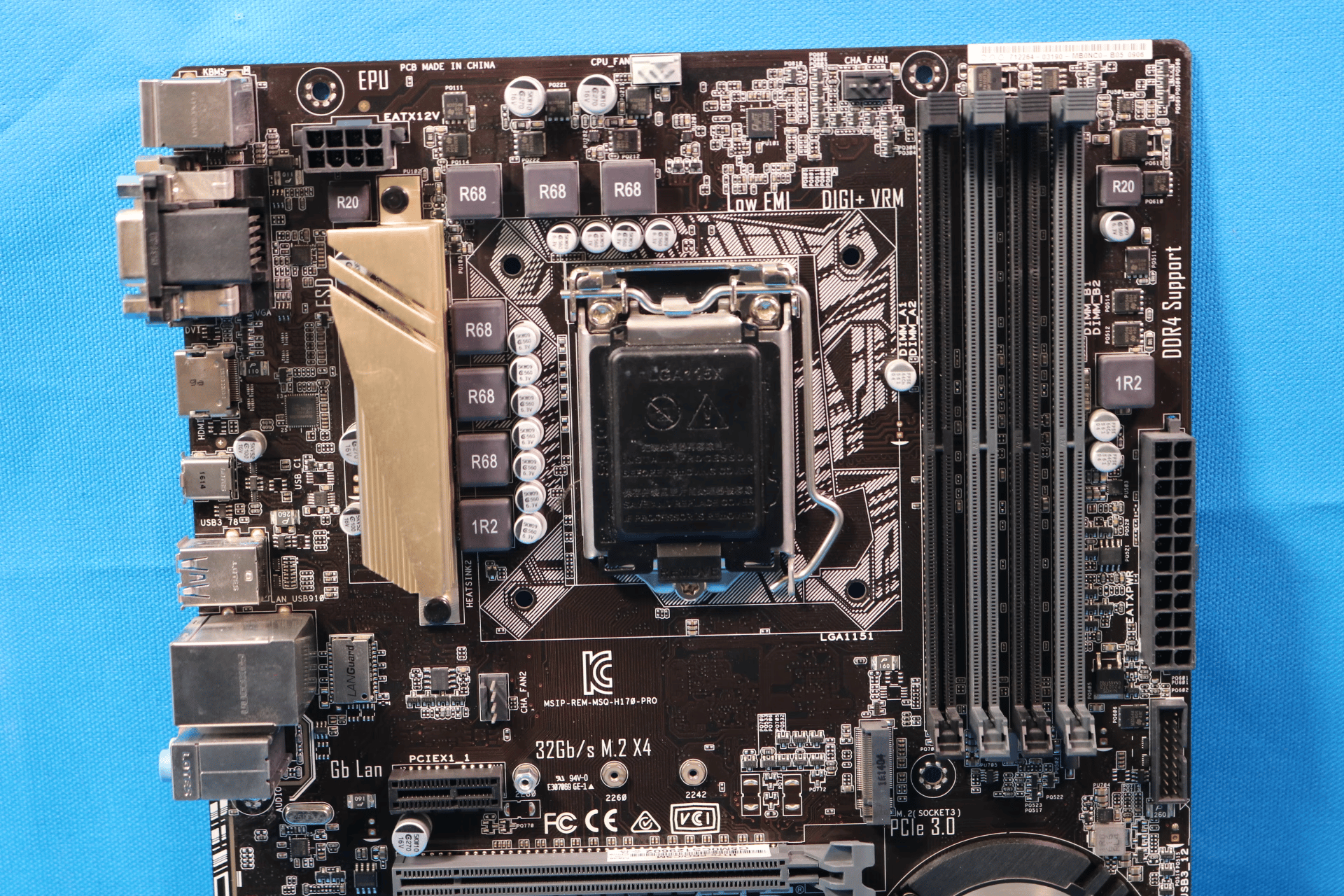 Asus H170-Pro REV. 1.04 Intel LGA1151/Socket H4 DDR4 ATX Desktop Motherboard & I/O Shield