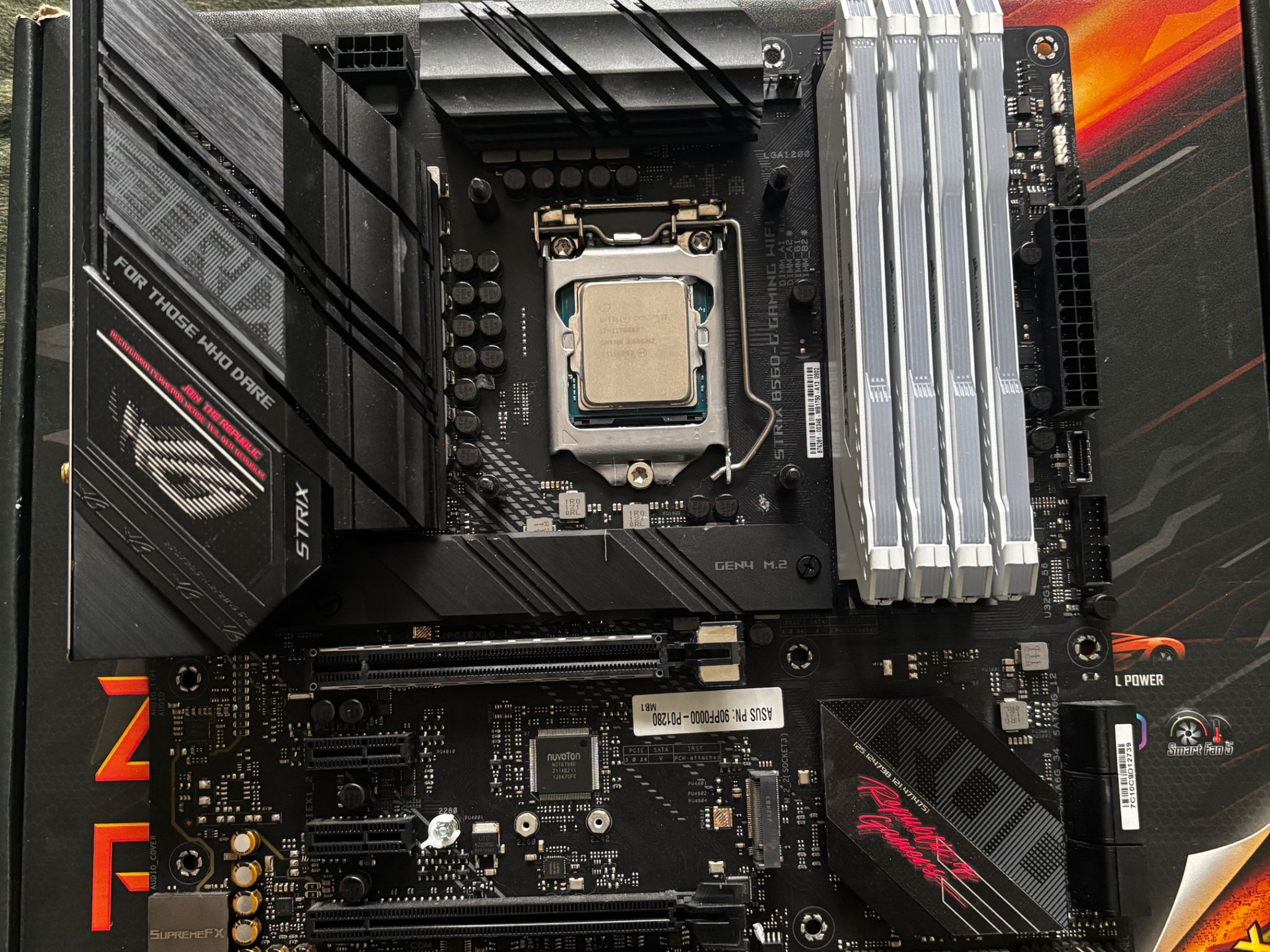 Combo I7 11700KF ROG strix B560-G gaming WiFi and 32G of Corsair 3600