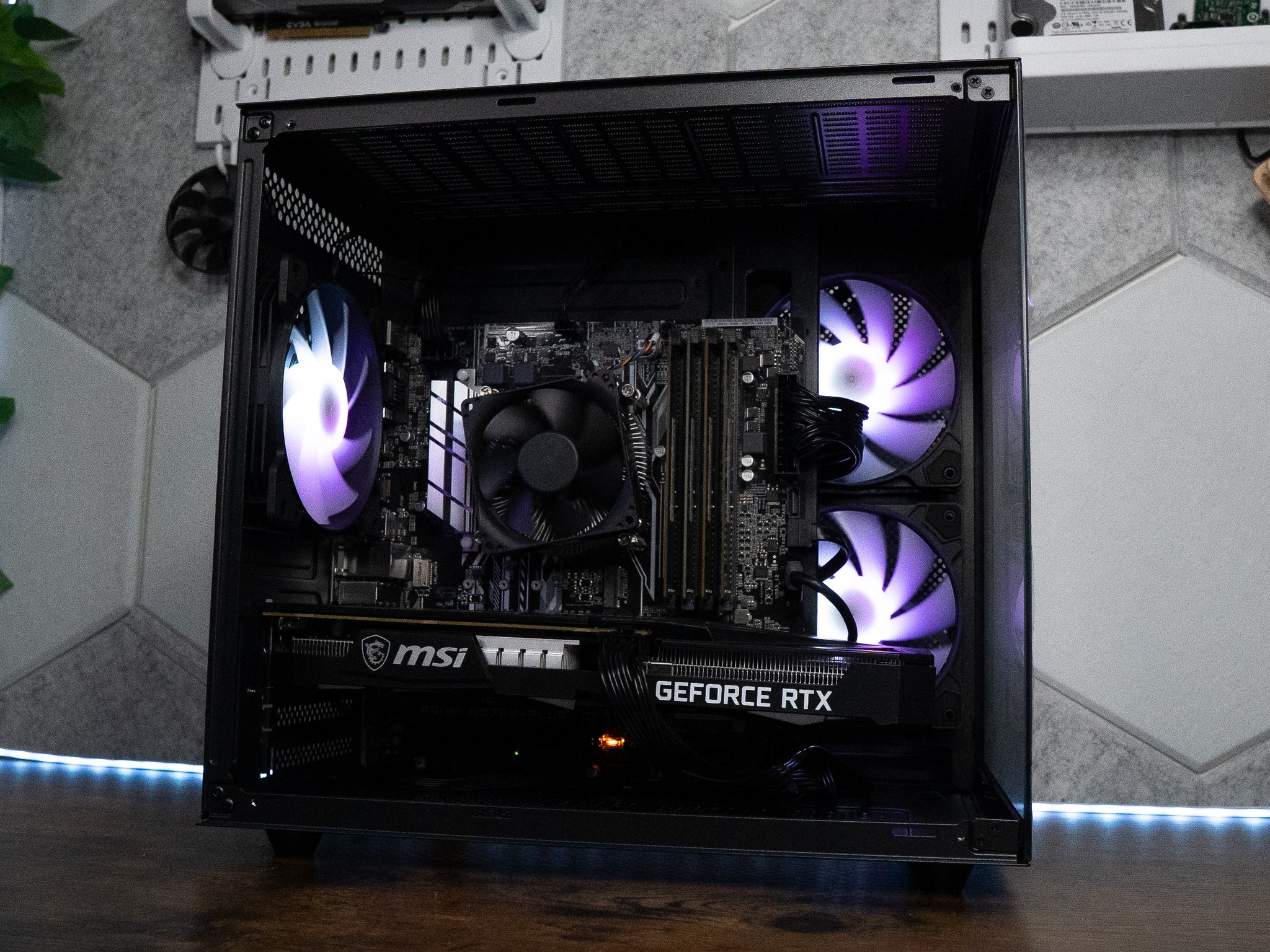 🌌🛰️ | MSI GAMING GeForce RTX 3060 12GB | INTEL i7 7700 | 32GB DDR4 RAM | 2TB SSD | Y2K Hero SILVER