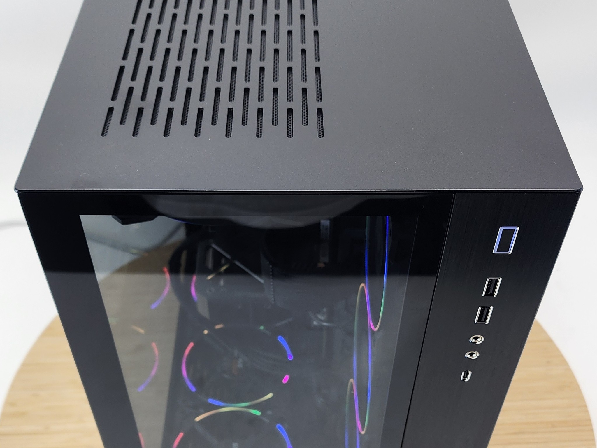 Gaming PC Ryzen 7 9700X 32GB RAM 1TB SSD RTX 5060 Ti  16GB Windows 11 Computer