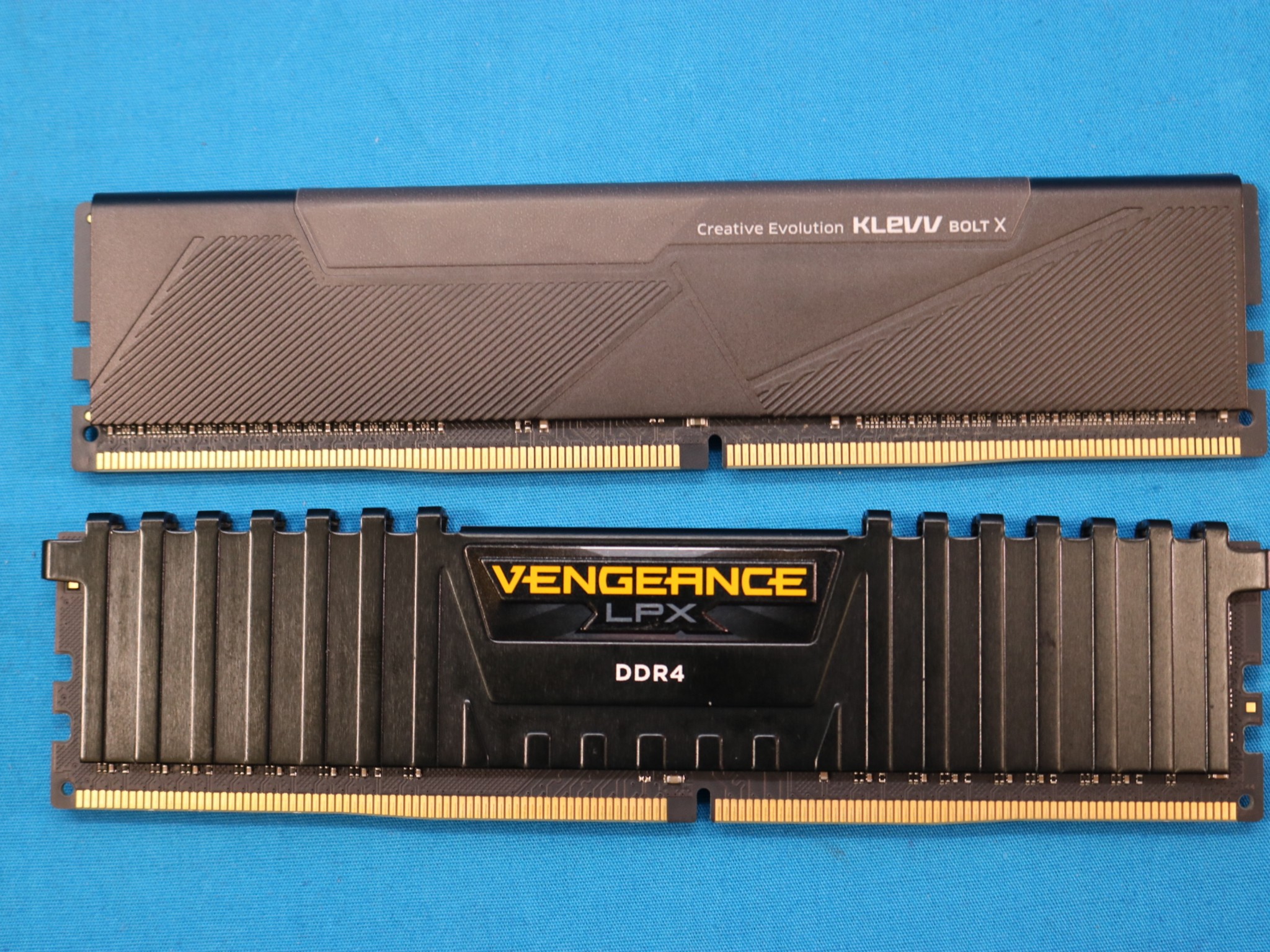 2x8GB - 3600mhz Mixed Kit - Corsair / KLEVV - DDR4 RAM - 4144116496