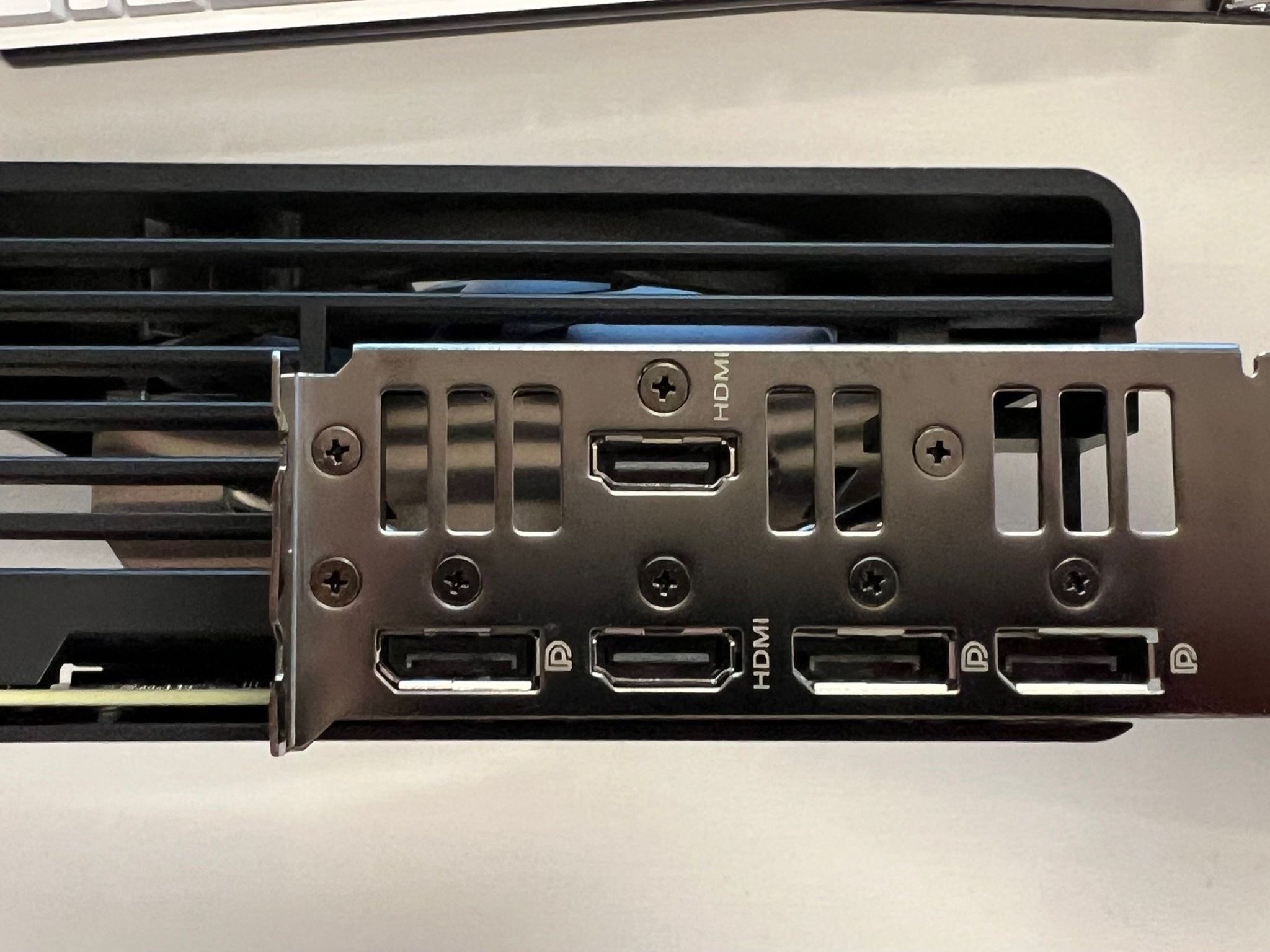 GeForce RTX™ 4070 Ti Super ASUS ROG Strix 16GB GDDR6X