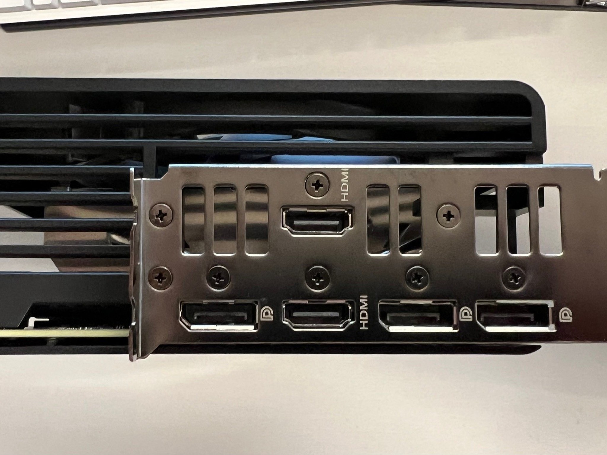 GeForce RTX™ 4070 Ti Super ASUS ROG Strix 16GB GDDR6X