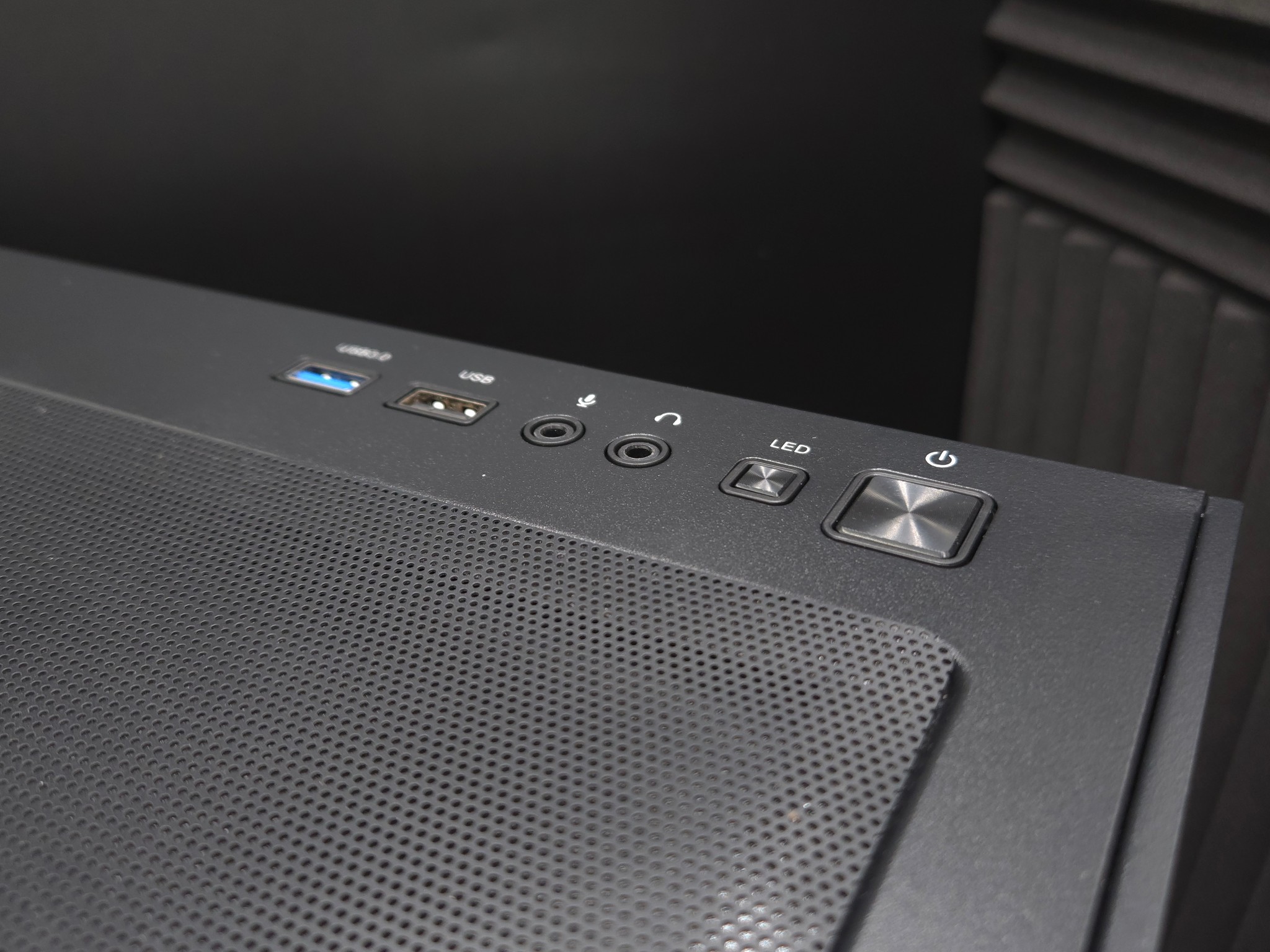 STORMCRAFT Gaming PC SIRIUS Intel Core i7-14700F NVIDIA GeForce RTX 5060 Ti 16GB | 32GB DDR5