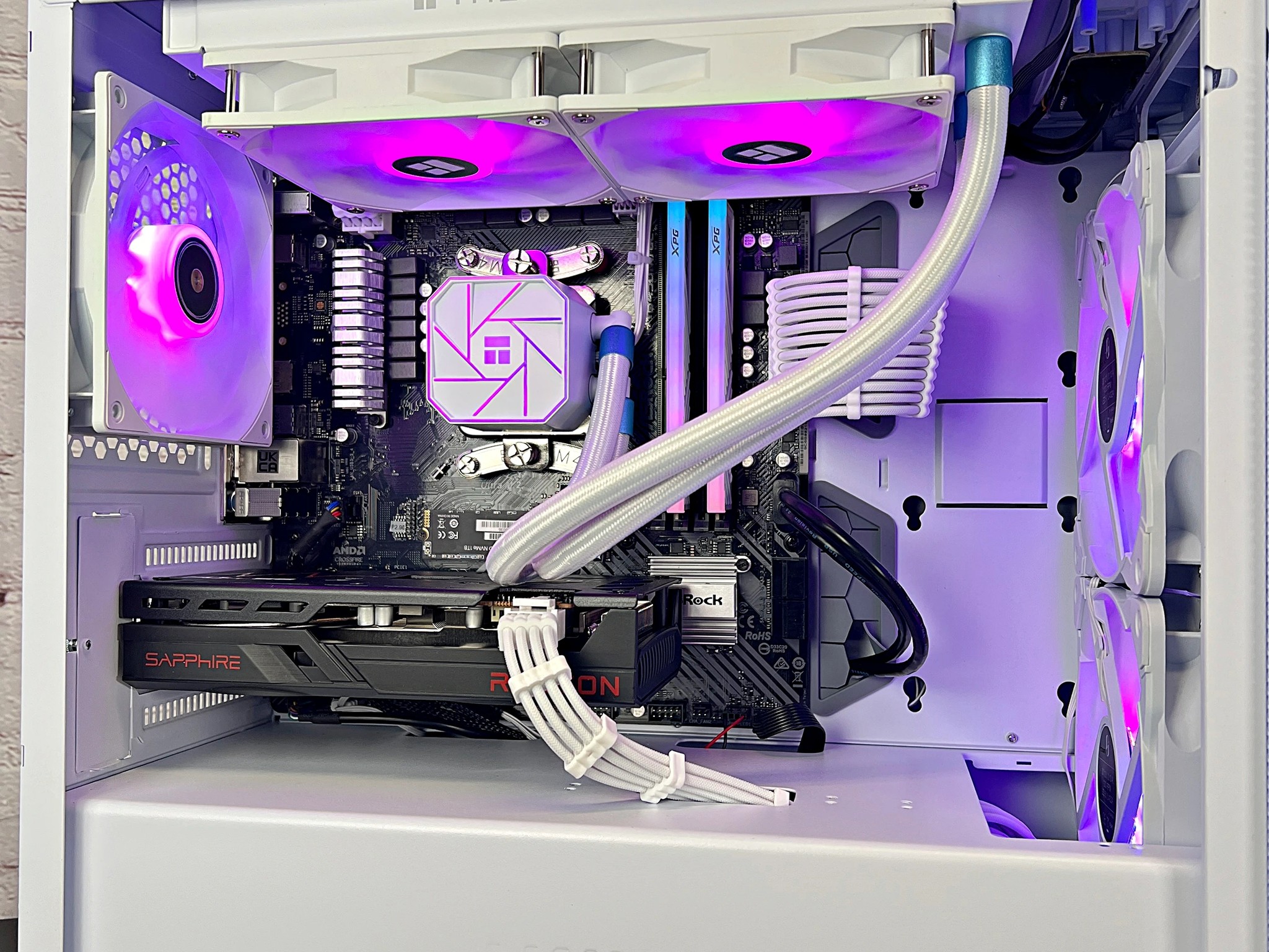 Liquid Cooled Sapphire Pulse RX 6600 Ryzen 5 3600 16GB RAM 1TB M.2 Win 11 Gaming PC