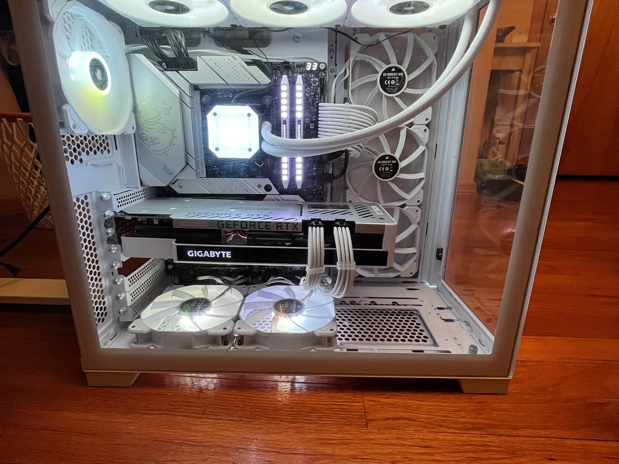 High End Corsair Gaming PC All White Build