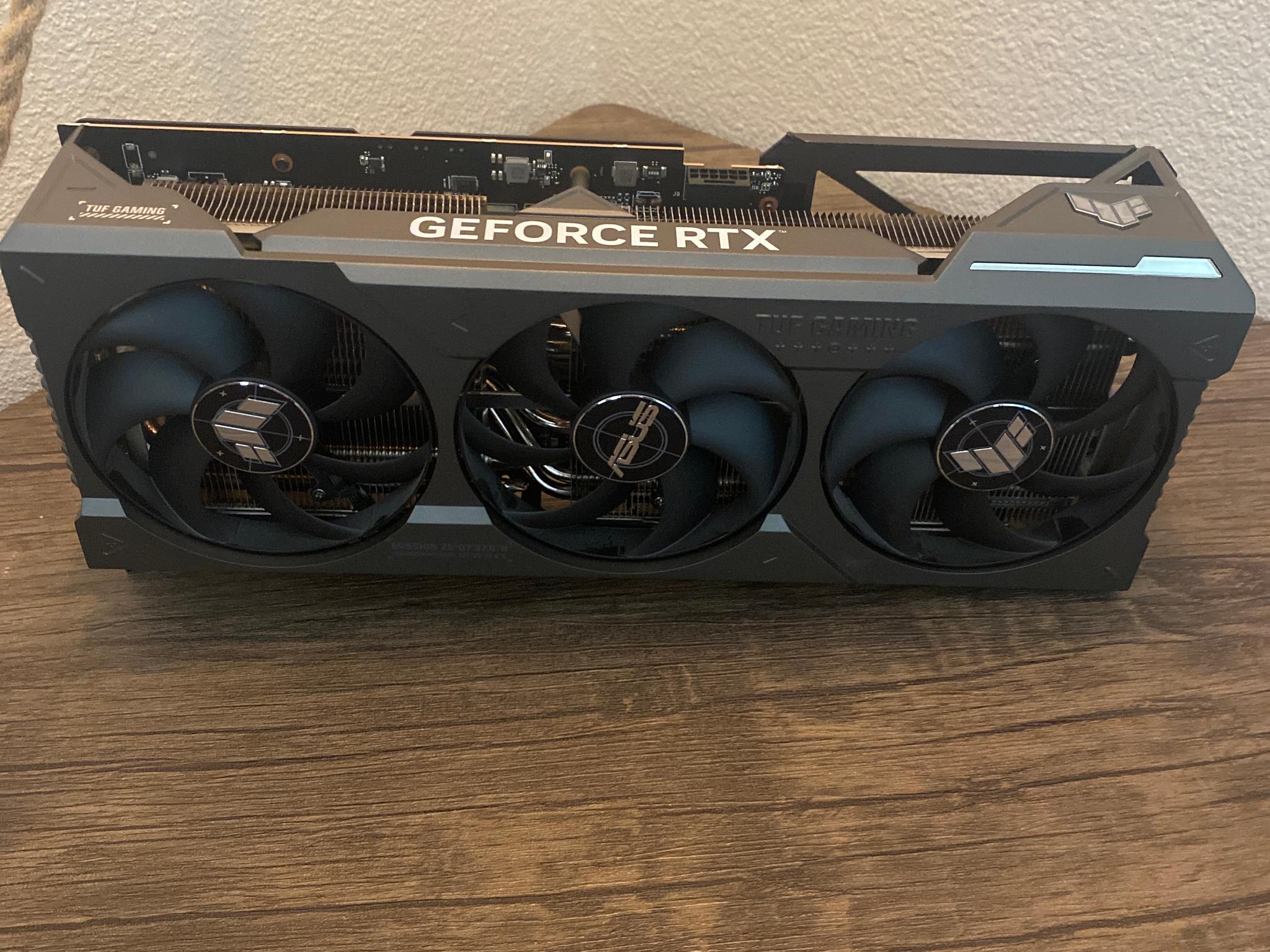 ASUS TUF Gaming GeForce RTX 4080 SUPER - Image 2