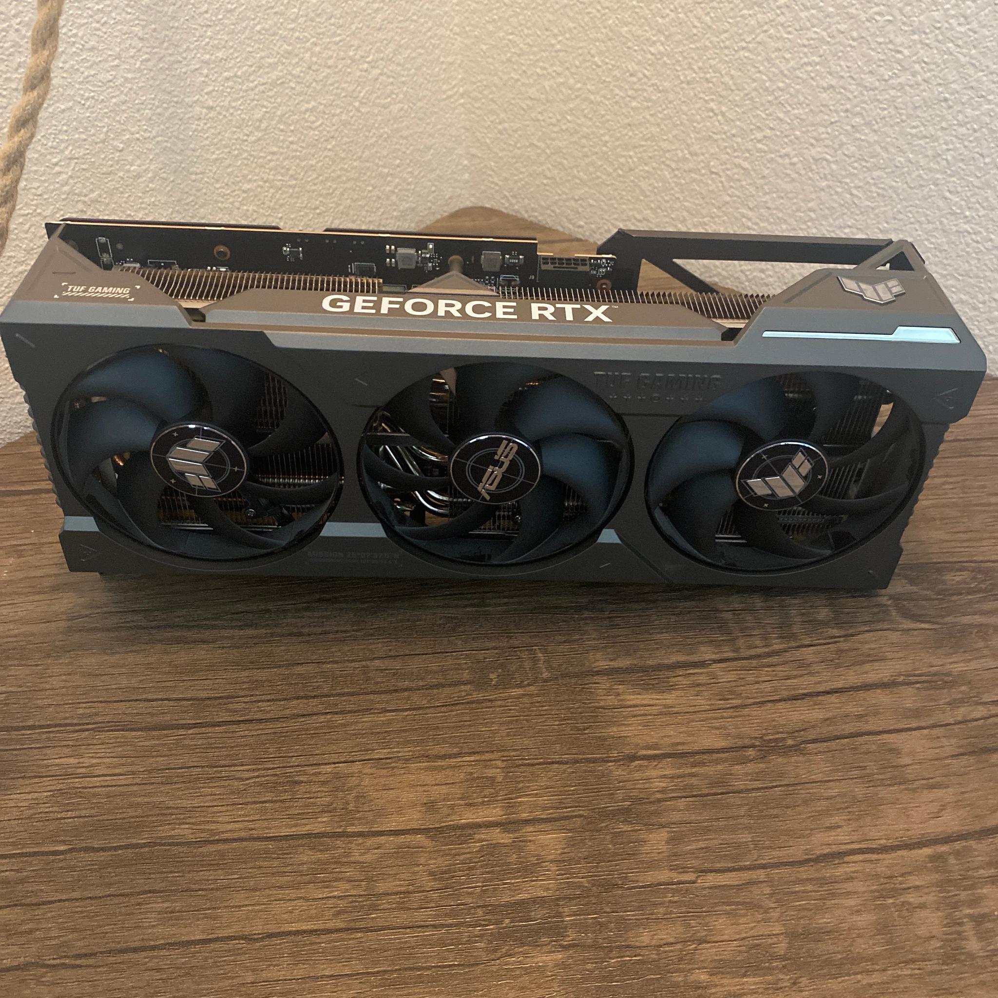 ASUS TUF Gaming GeForce RTX 4080 SUPER