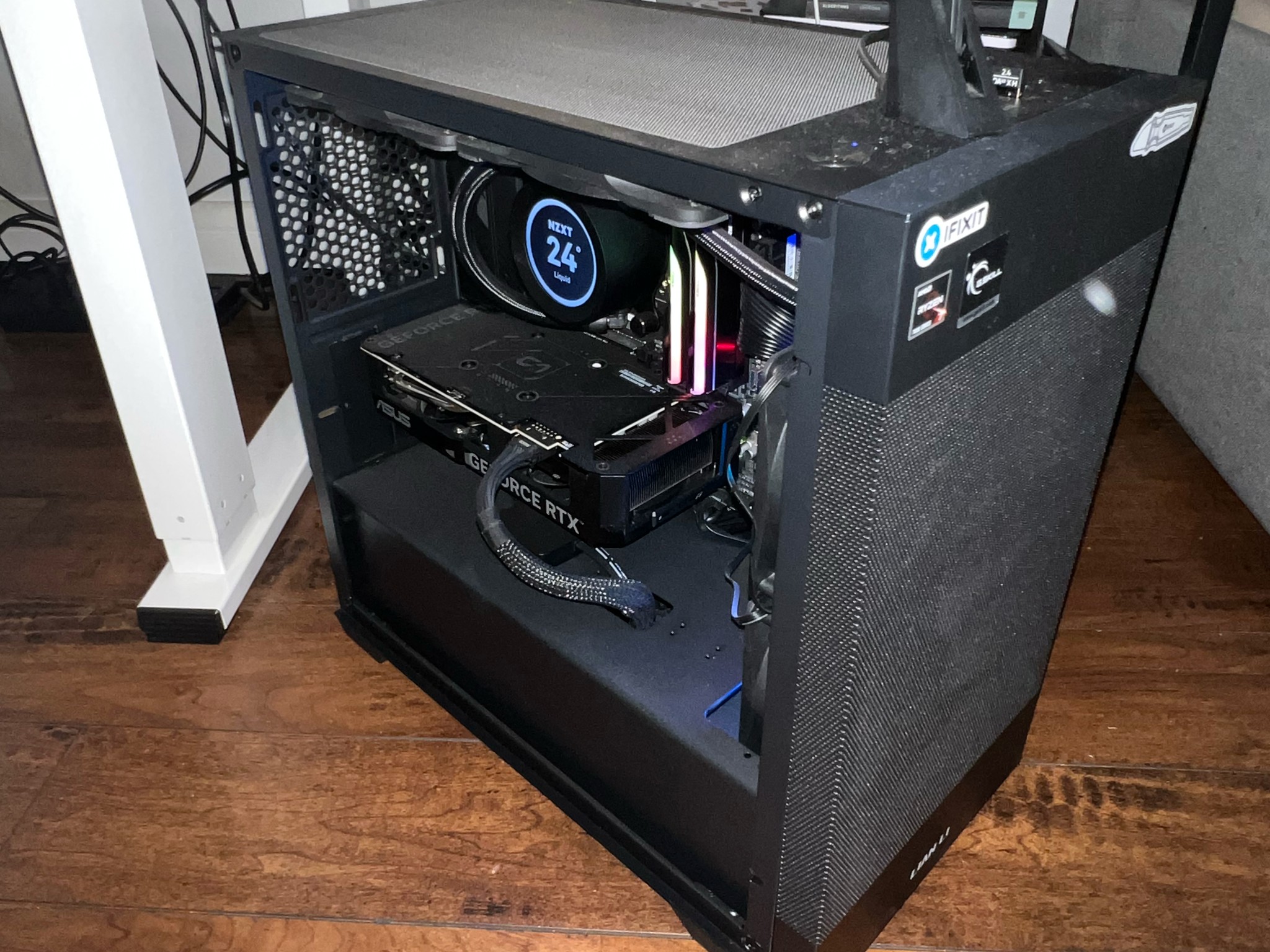 Ryzen 7800X3D, RTX 4070 SUPER, 32GB DDR5