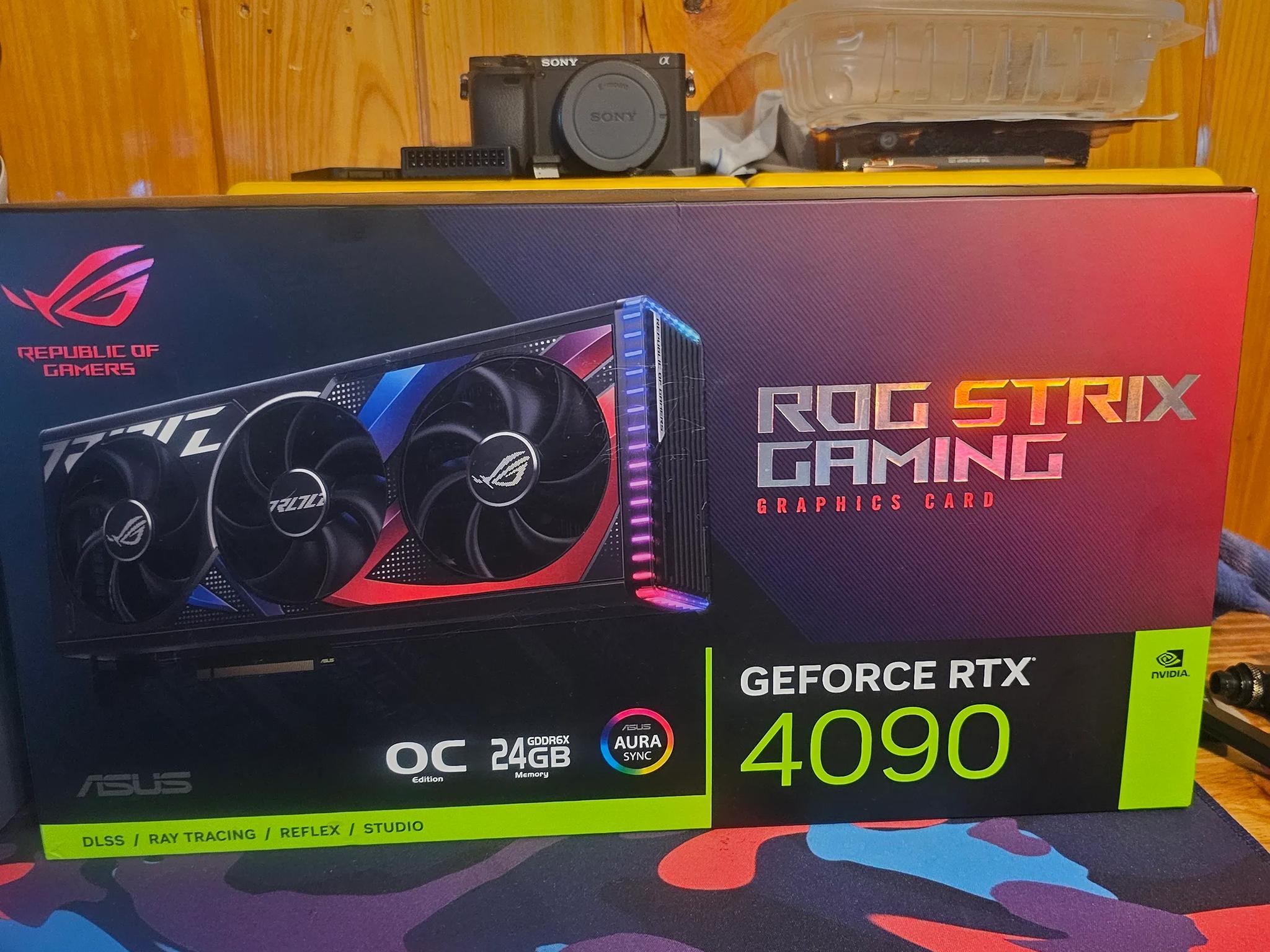Asus RTX 4090 Strix OC With Waterblock
