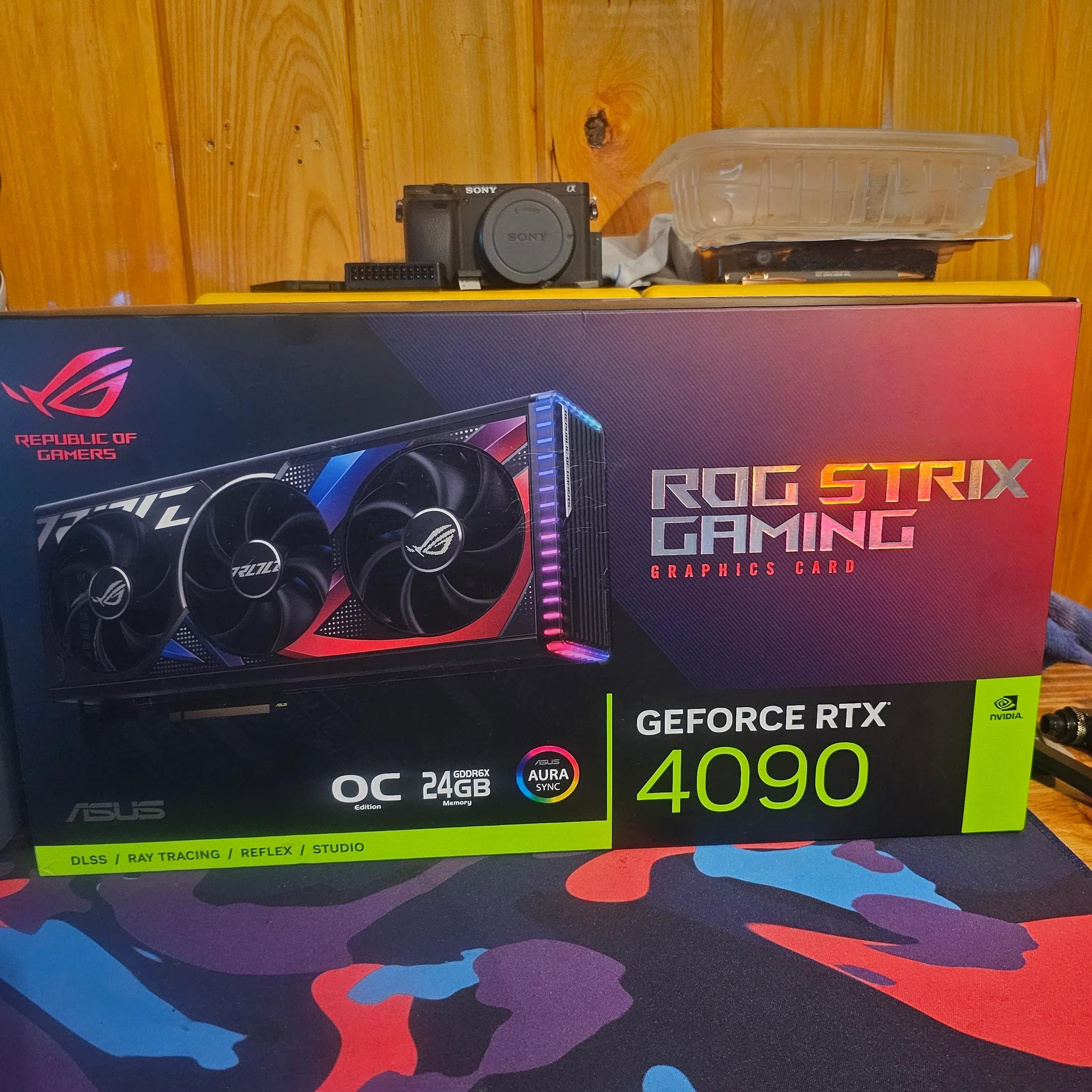 Asus RTX 4090 Strix OC With Waterblock