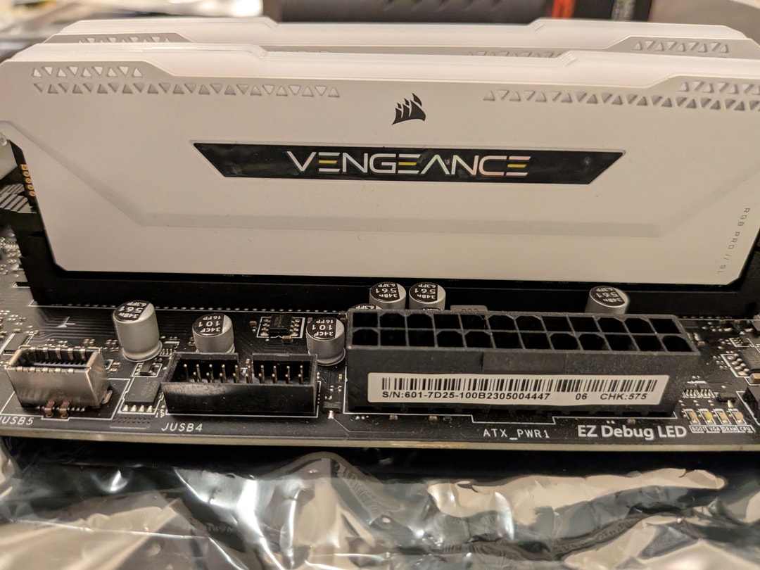 32GB DDR4-3600 CL18 | Core I5 12600K | MSI PRO Z690-A DDR4 | Jawa