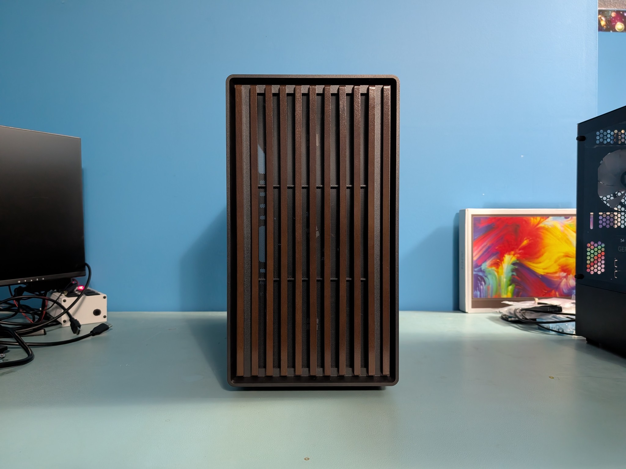RTX 5060 Ti 16GB Gaming PC – Ryzen 5 7500F | 1440p Ultra | Black & Wood