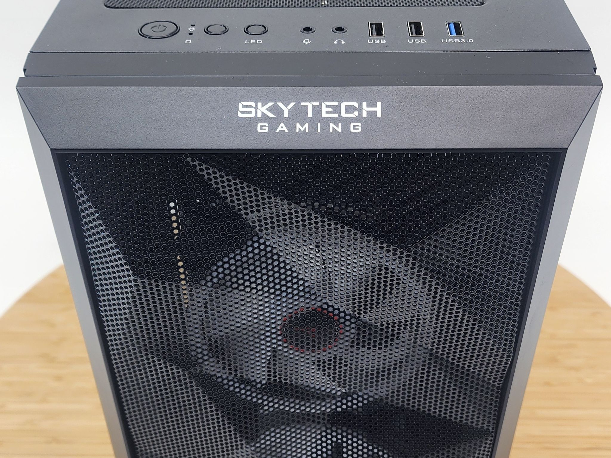 Gaming PC Ryzen 7 2700X 16GB RAM 256GB SSD + 1TB HDD GTX 1650 SUPER 4GB Windows 11 Computer