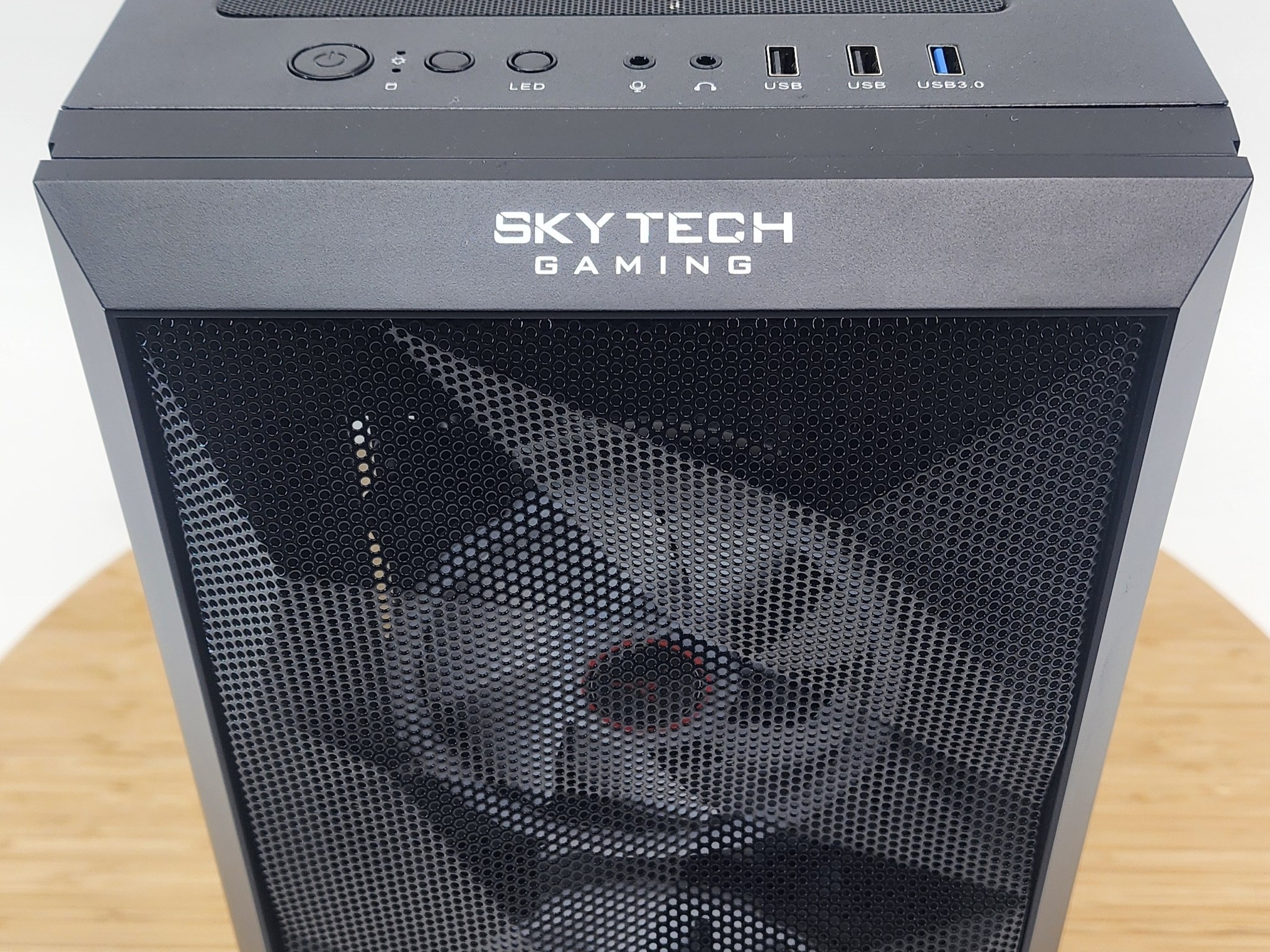 Gaming PC Ryzen 7 2700X 16GB RAM 256GB SSD + 1TB HDD GTX 1650 SUPER 4GB Windows 11 Computer