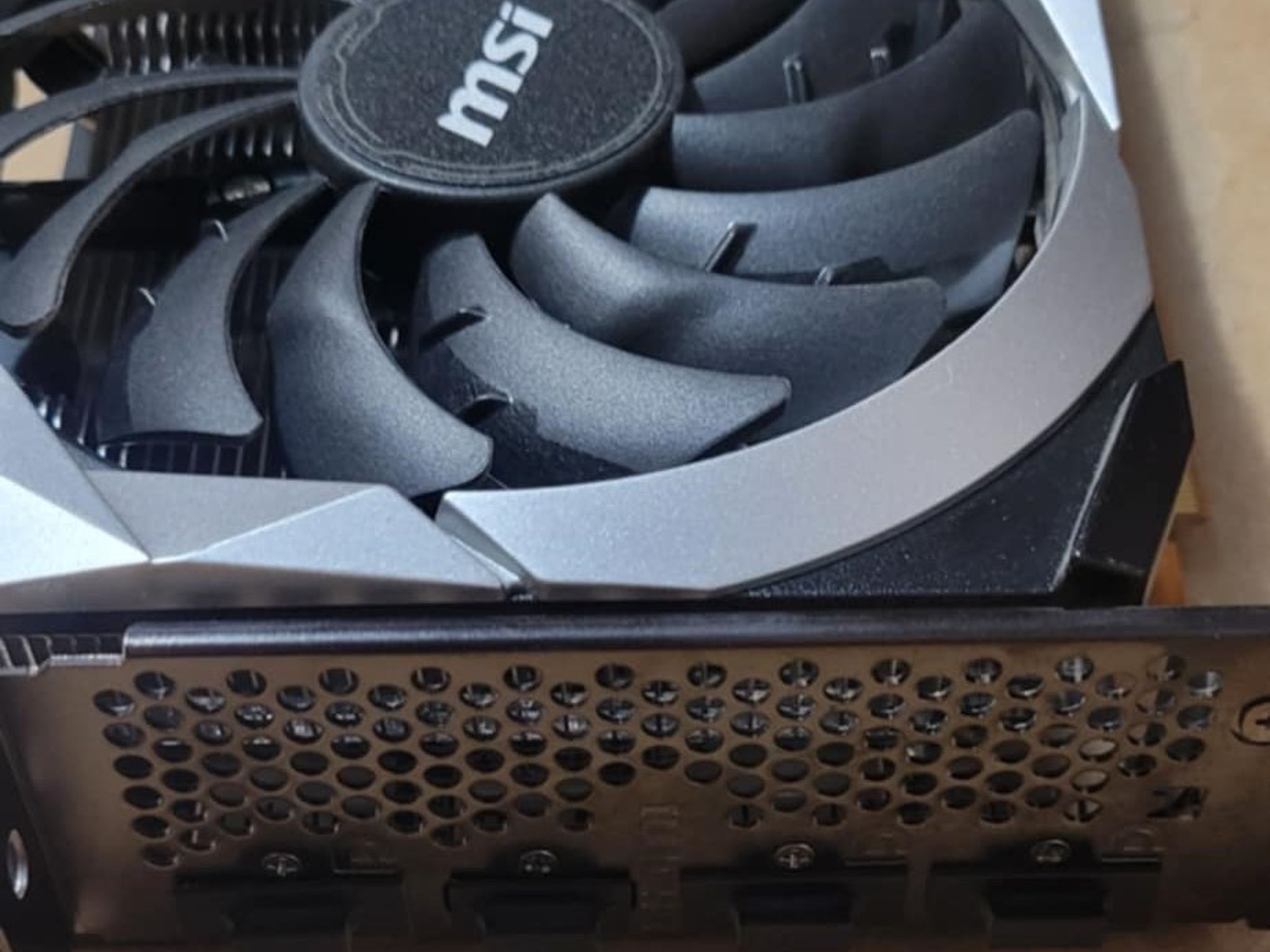 MSI MECH 2X 6600 8GB GPU