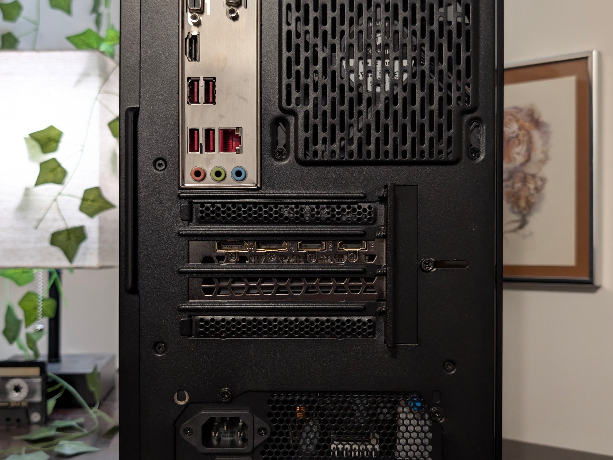 🏮 Ryzen 7 + RX 6650XT (≈ RTX 2080) Gaming PC with 1TB Storage