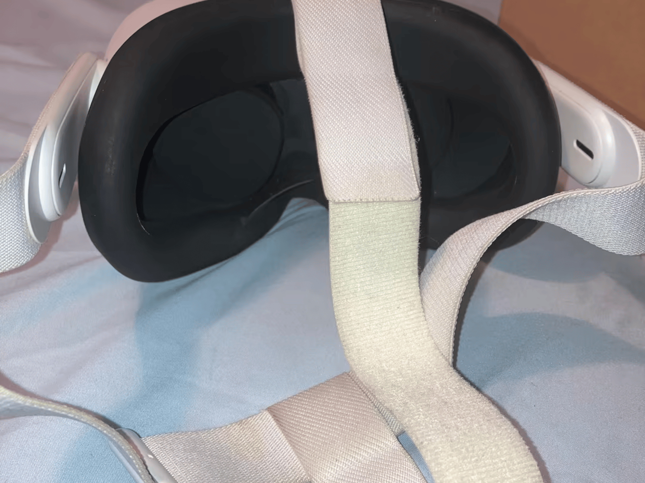 Oculus Quest 2 64GB VR Headset