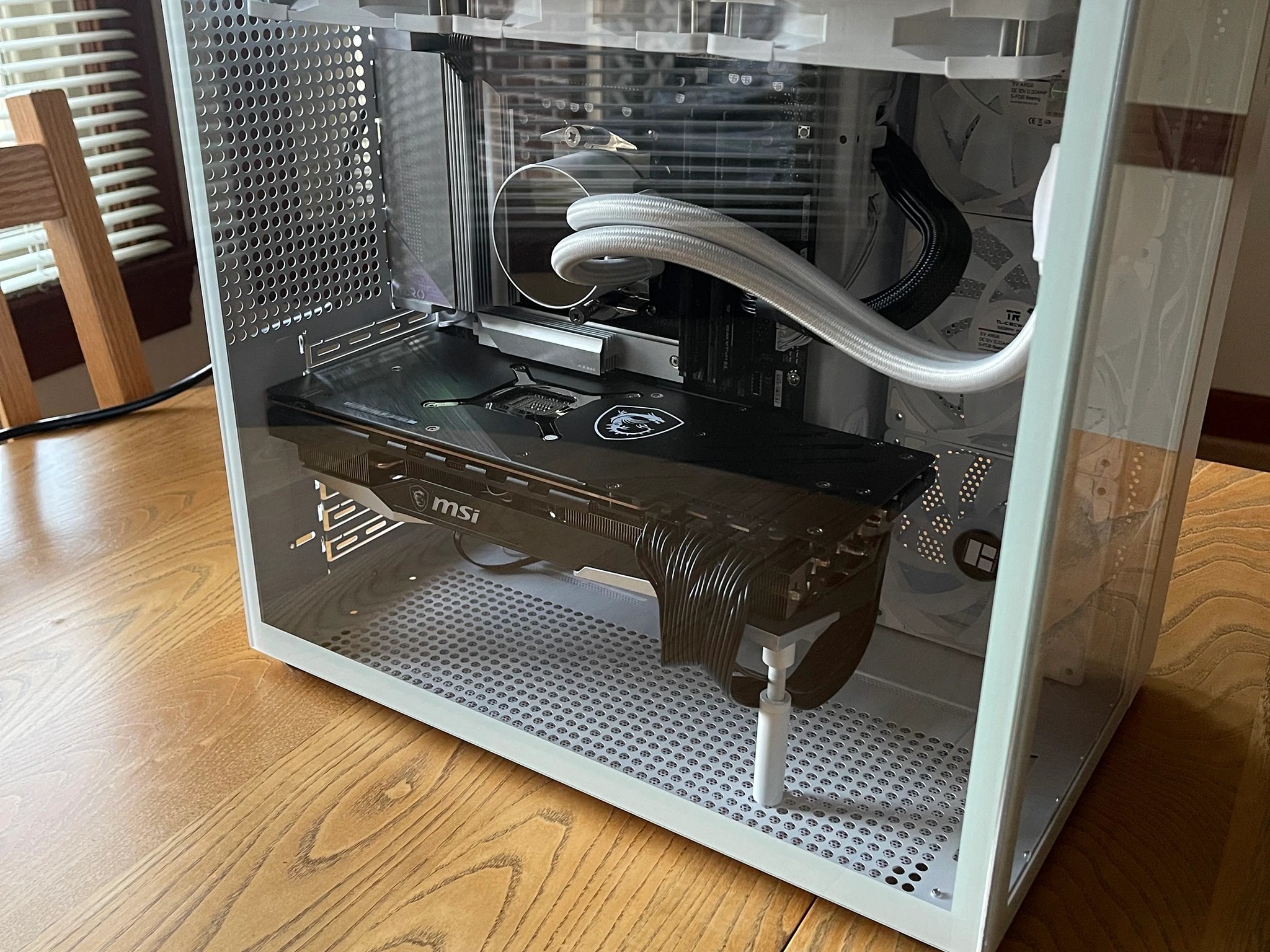 AM5 White High-end Gaming/Production PC: Radeon 7900XTX, Ryzen 9 7900X, 32gb DDR5, 2TB NVMe